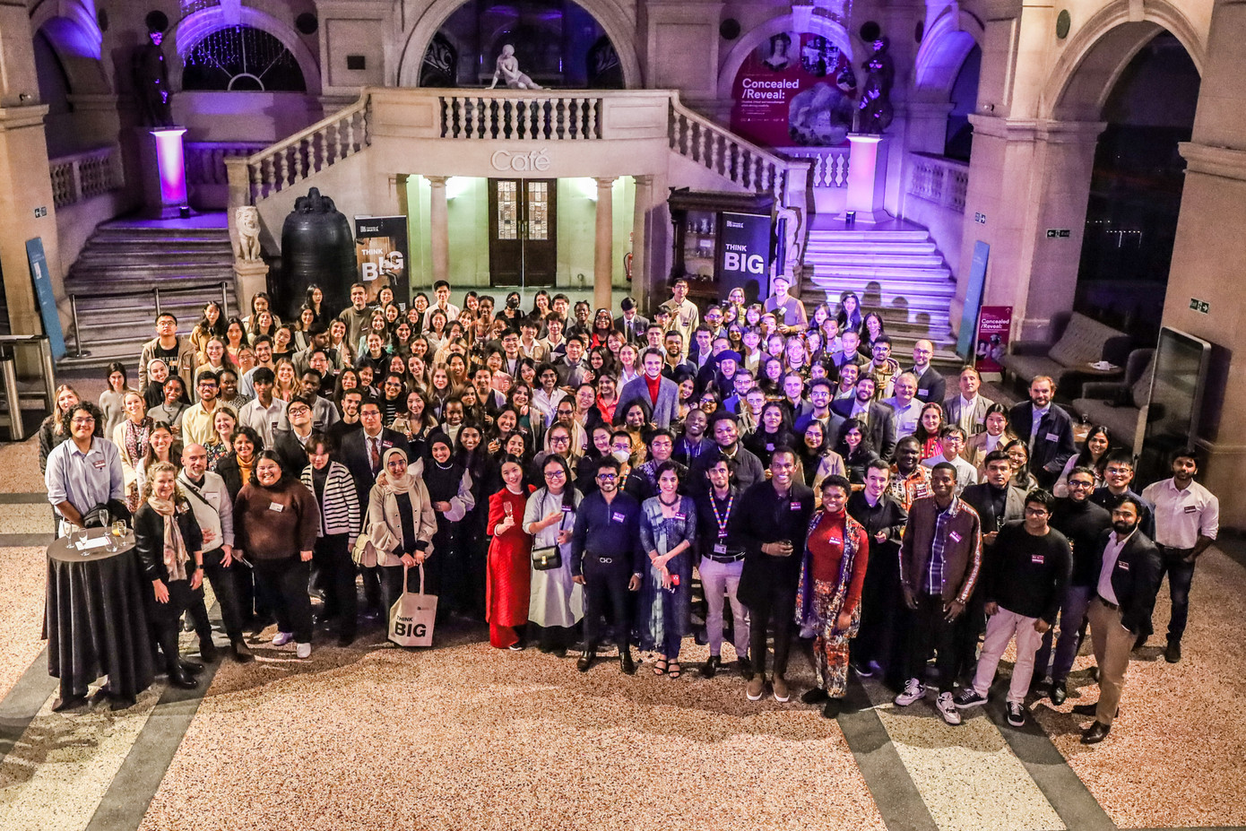 Thúy Hằng và cộng đồng học giả Think Big tại sự kiện Think Big Orientation Day 2023.