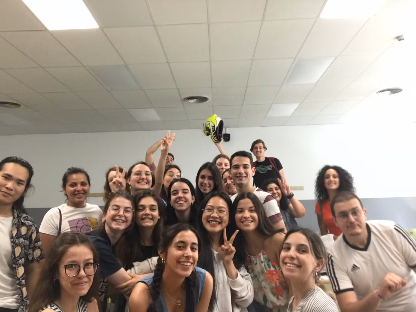 Những người bạn tại Đại Học Sevilla. Những người bạn tại Đại Học Sevilla.
