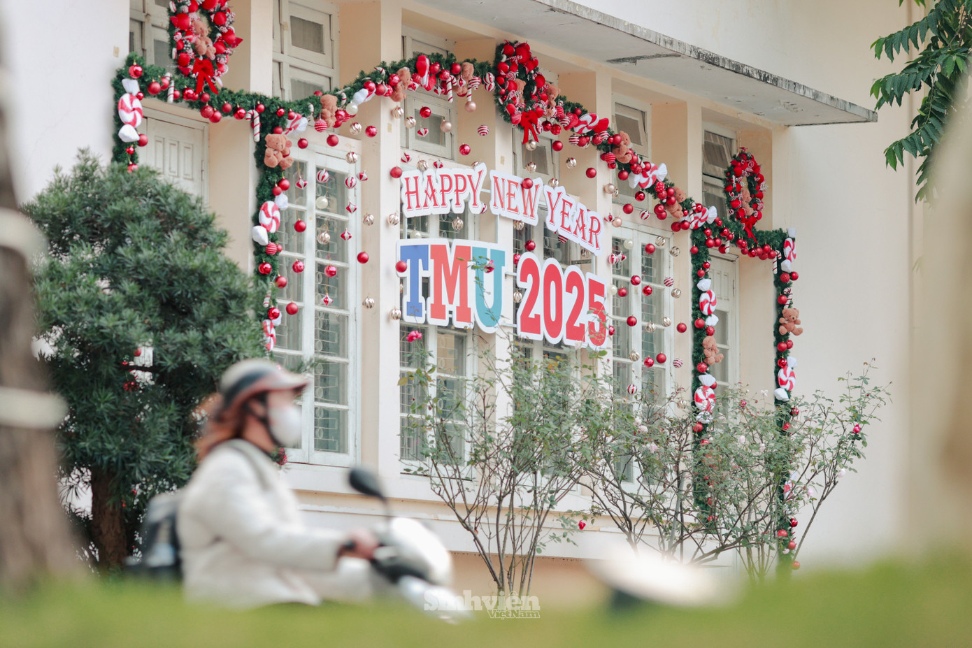 Những góc trang trí độc đáo, kỳ công tại TMU.