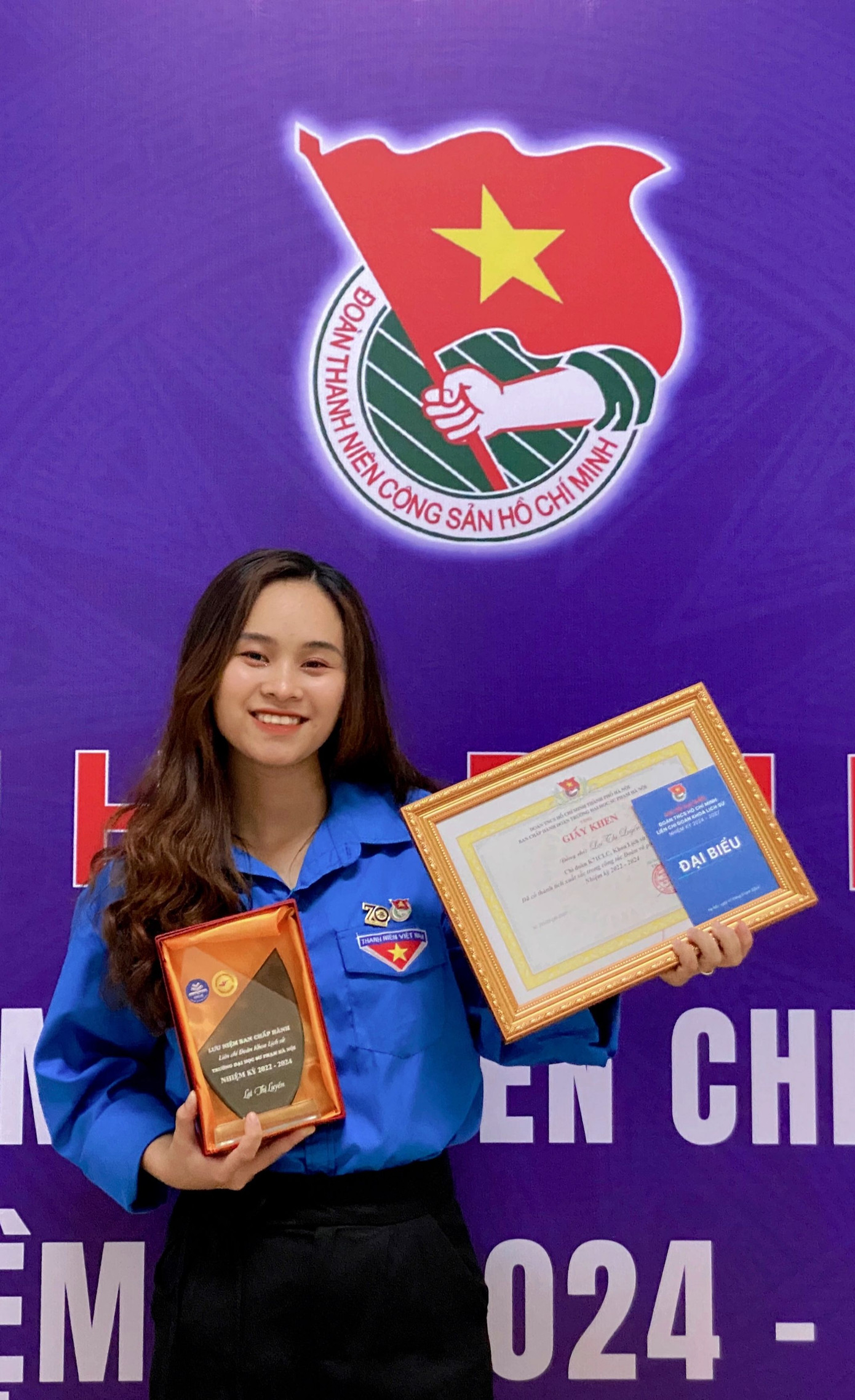 Hiện cô là Bí thư Chi đoàn K71CLC và Ủy viên Ban chấp hành Liên chi Đoàn khoa Lịch sử. Hiện cô là Bí thư Chi đoàn K71CLC và Ủy viên Ban chấp hành Liên chi Đoàn khoa Lịch sử.