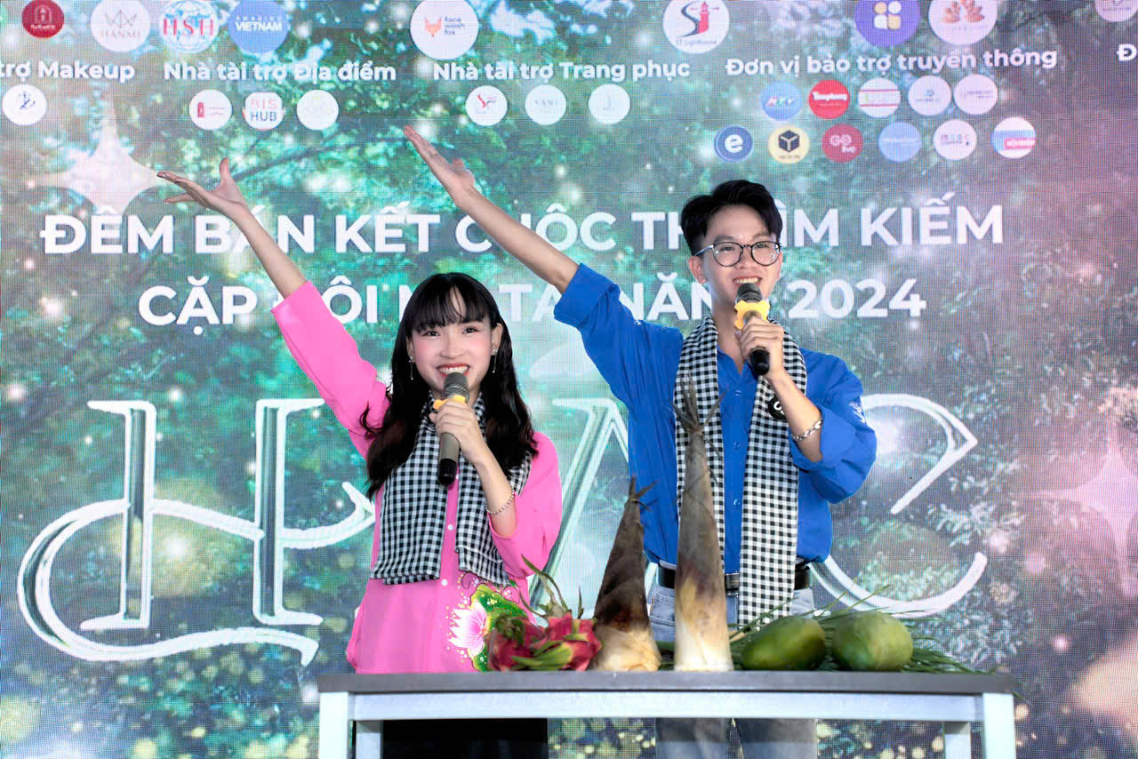 Nữ sinh không ngừng nỗ lực và thử thách bản thân tại các cuộc thi MC.