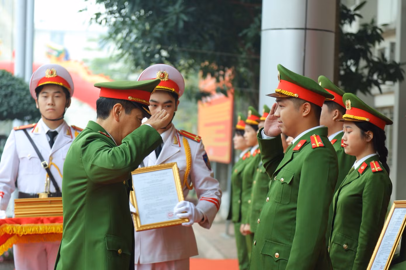 Đạt danh hiệu “Học viên xuất sắc” toàn khóa học niên khóa 2019 – 2023.