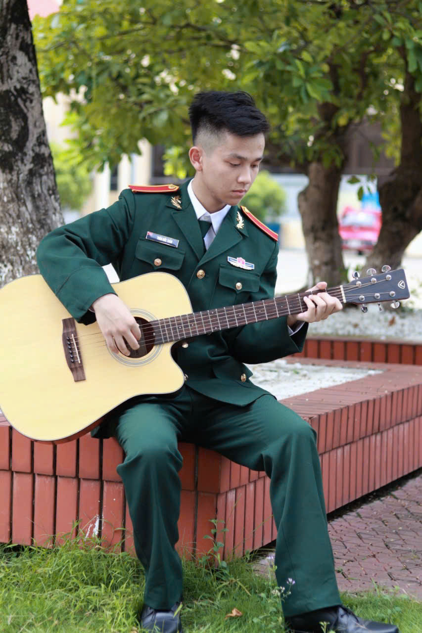 Trần Đức Toản, học viên ngành An toàn Công nghệ, Học viện Phòng thủ Dân sự thuộc Bộ các tình trạng khẩn cấp Nga.