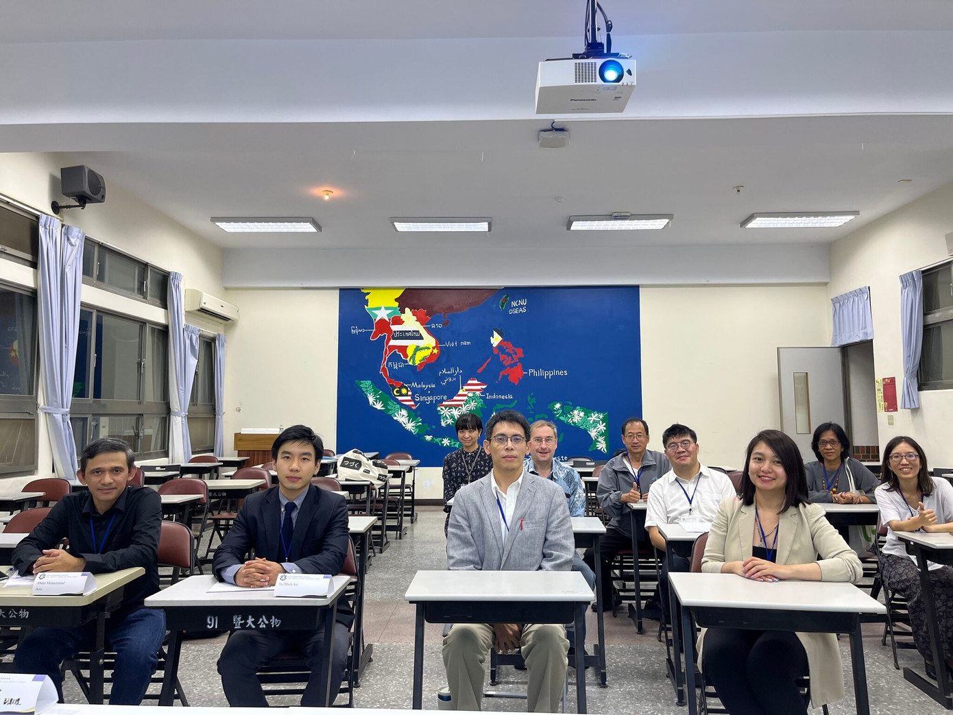 Minh An và bài trình bày tại Hội nghị thường niên lần thứ 25 về Nghiên cứu Đông Nam Á tại Đài Loan 2023. Minh An và bài trình bày tại Hội nghị thường niên lần thứ 25 về Nghiên cứu Đông Nam Á tại Đài Loan 2023.