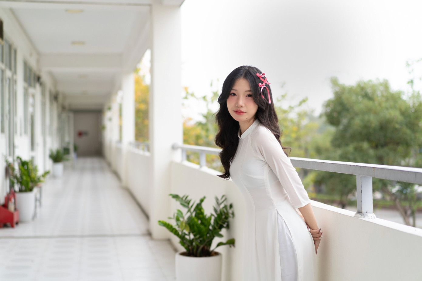 Minh Ngọc là học sinh chuyên Hàn tại trường THPT Chuyên Trần Phú, Hải Phòng. Minh Ngọc là học sinh chuyên Hàn tại trường THPT Chuyên Trần Phú, Hải Phòng.