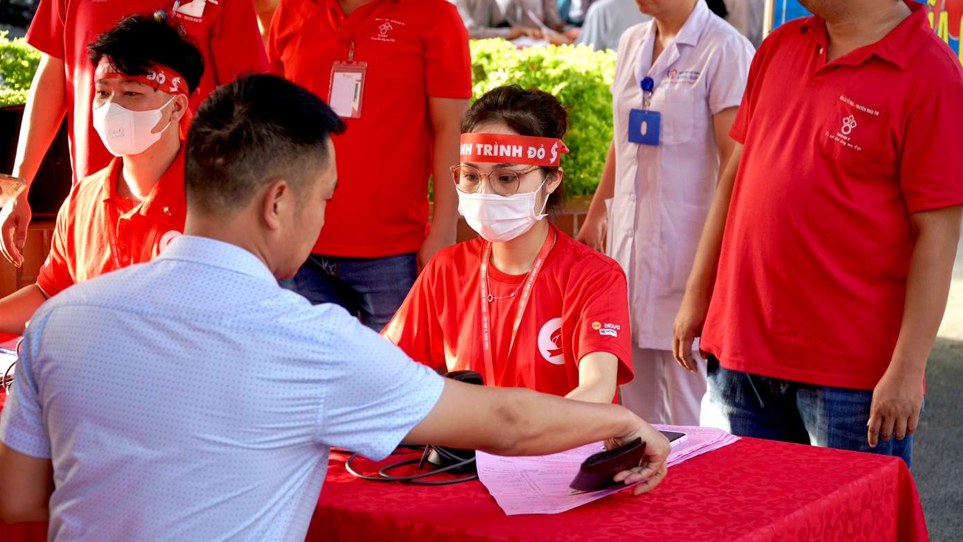 Nữ sinh xứ Lạng luôn tâm niệm: "Mỗi giọt máu cho đi, một cuộc đời ở lại".