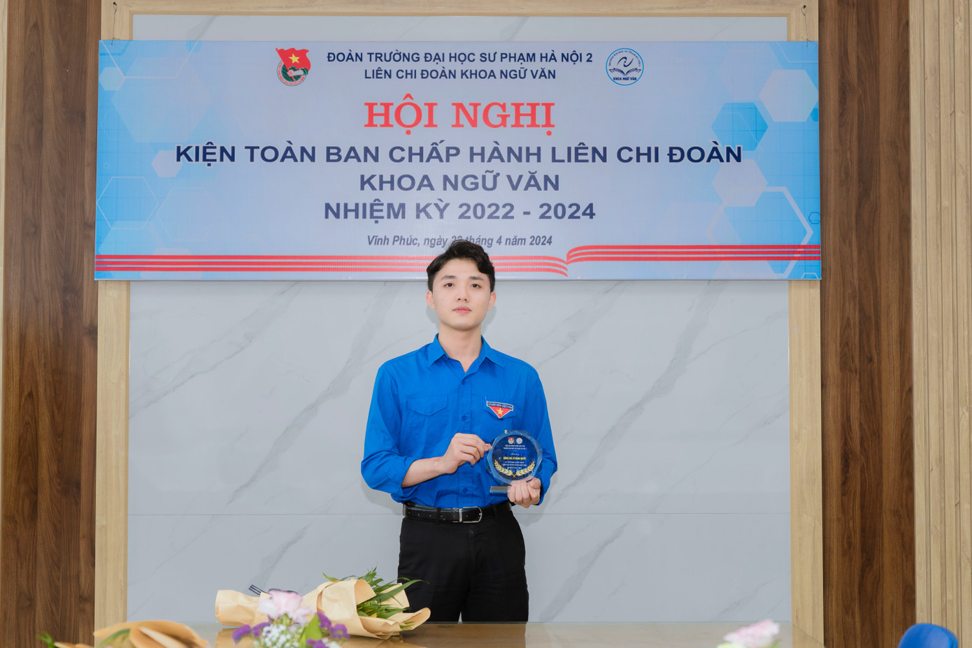 Lê Đăng Quyết tại Hội nghị kiện toàn Ban chấp hành Liên chi Đoàn khoa Ngữ văn.