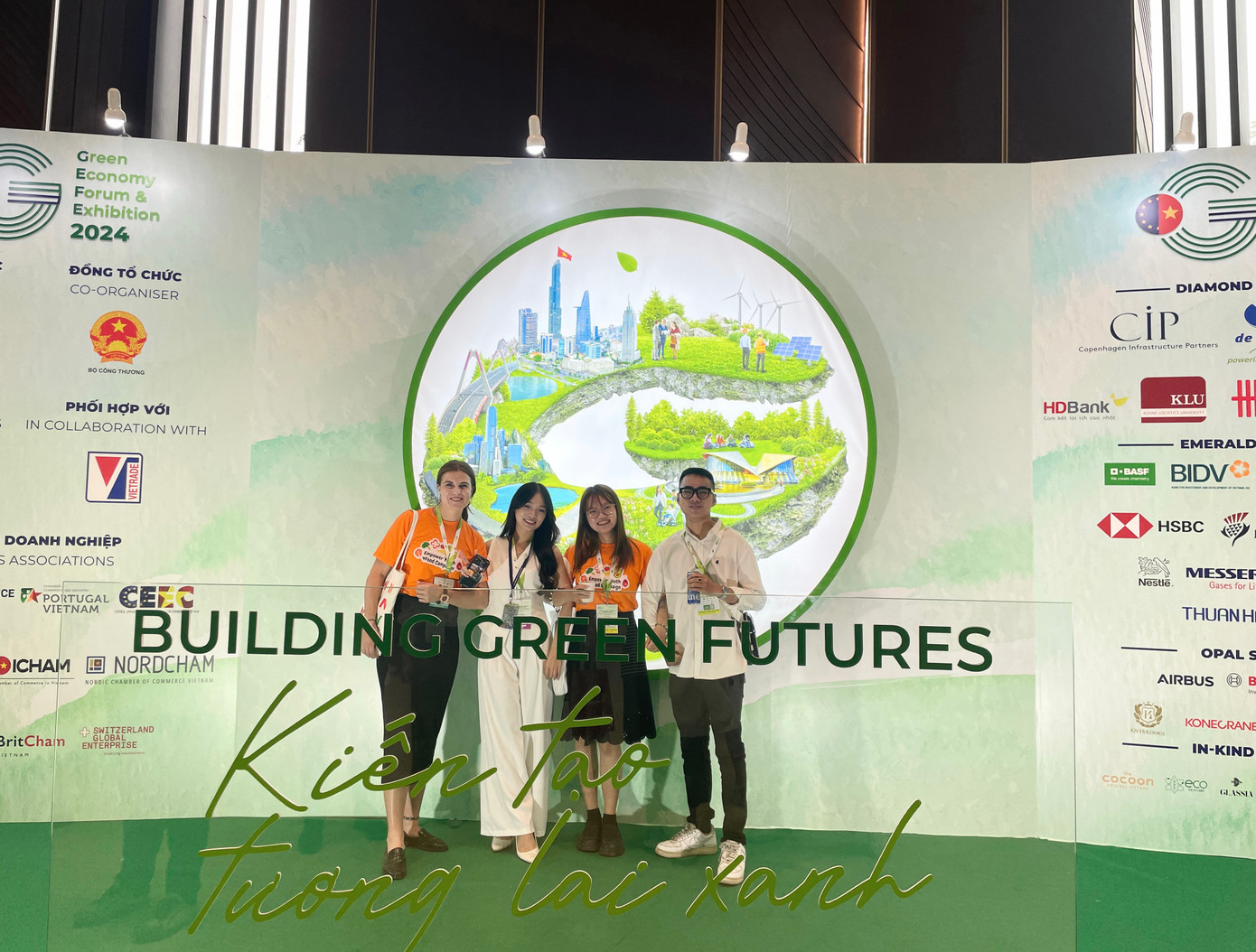 Kiều Oanh đạt top 3 giải video content creator của tổ chức Nuffic Asia - video thúc đẩy nông nghiệp bền vững Việt Nam.