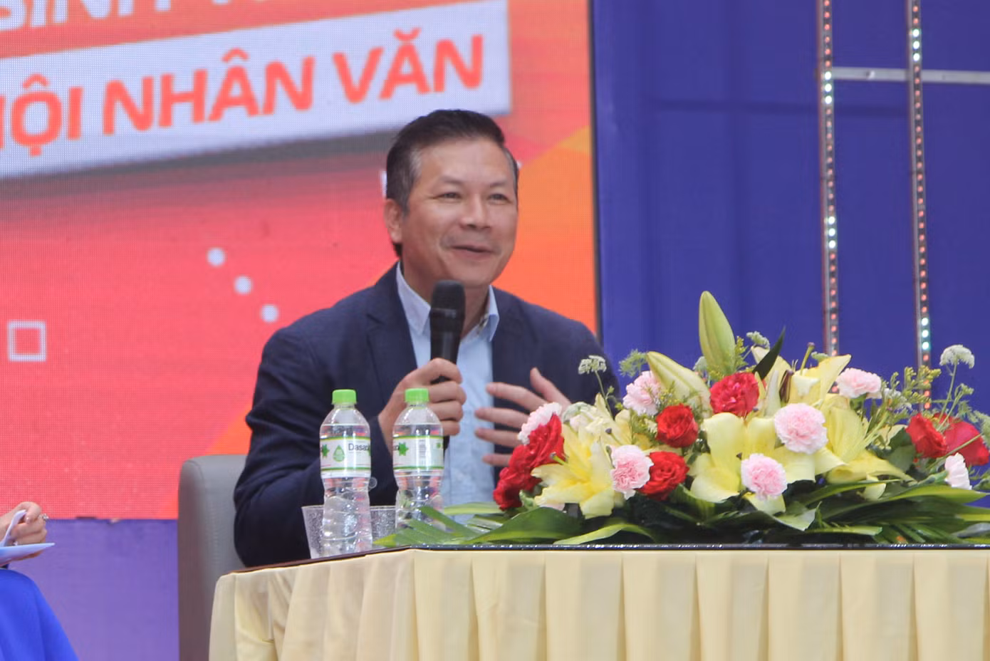 Shark Hưng cho rằng những ngành học càng đặc thù càng có nhiều cơ hội trong khởi nghiệp. (Ảnh: Phạm Dinh)