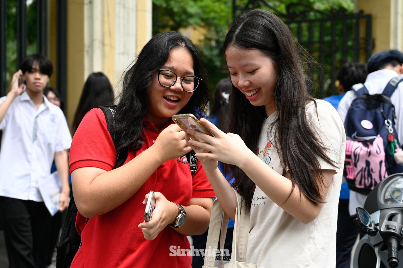 Nhiều thí sinh chia sẻ rằng đêm qua ôn lại tác phẩm Đồng chí nên rất bình tĩnh khi làm bài.