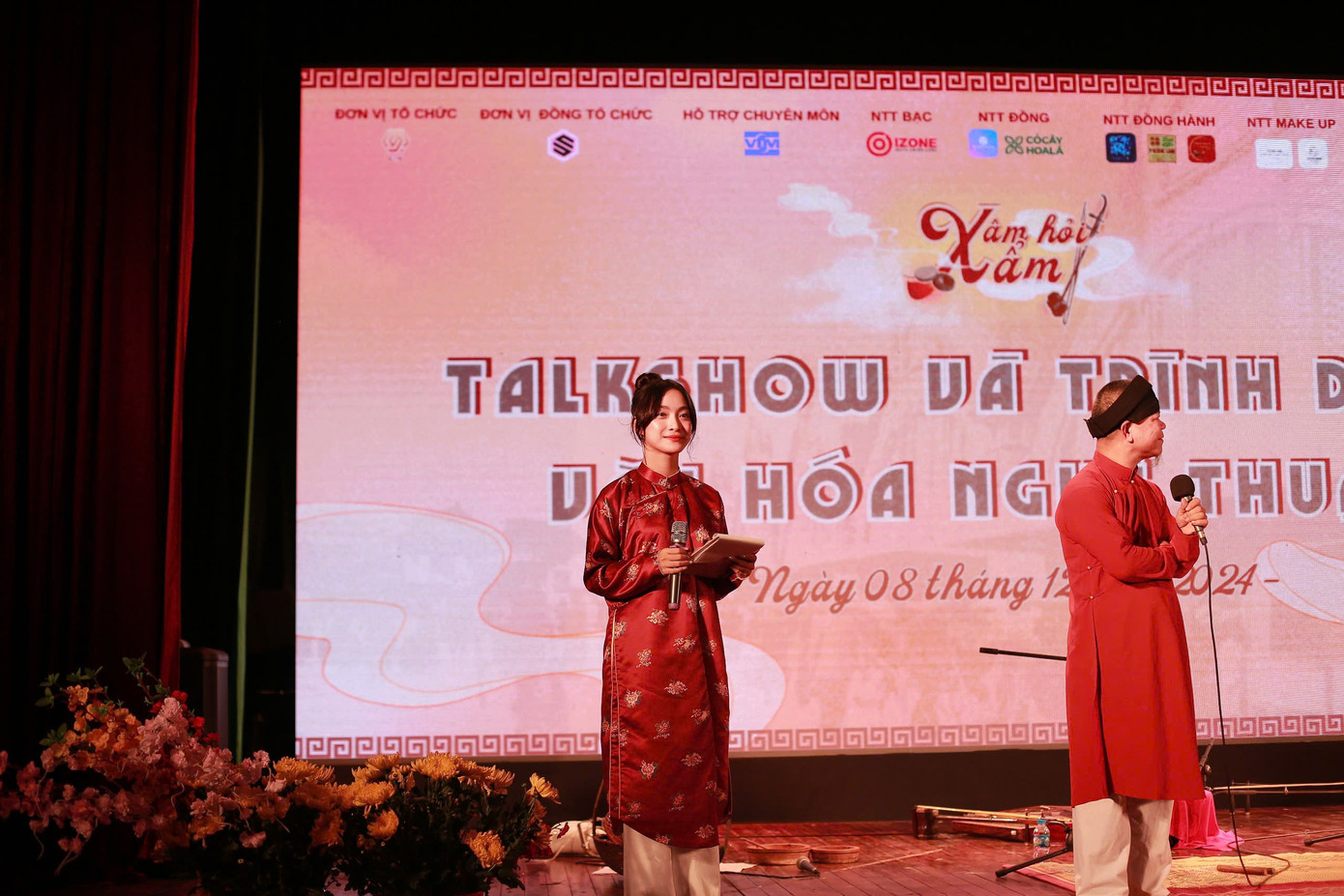 Ngọc Ánh trong vai trò MC của chương trình “Xâm Hỏi Xẩm”. Ngọc Ánh trong vai trò MC của chương trình “Xâm Hỏi Xẩm”.