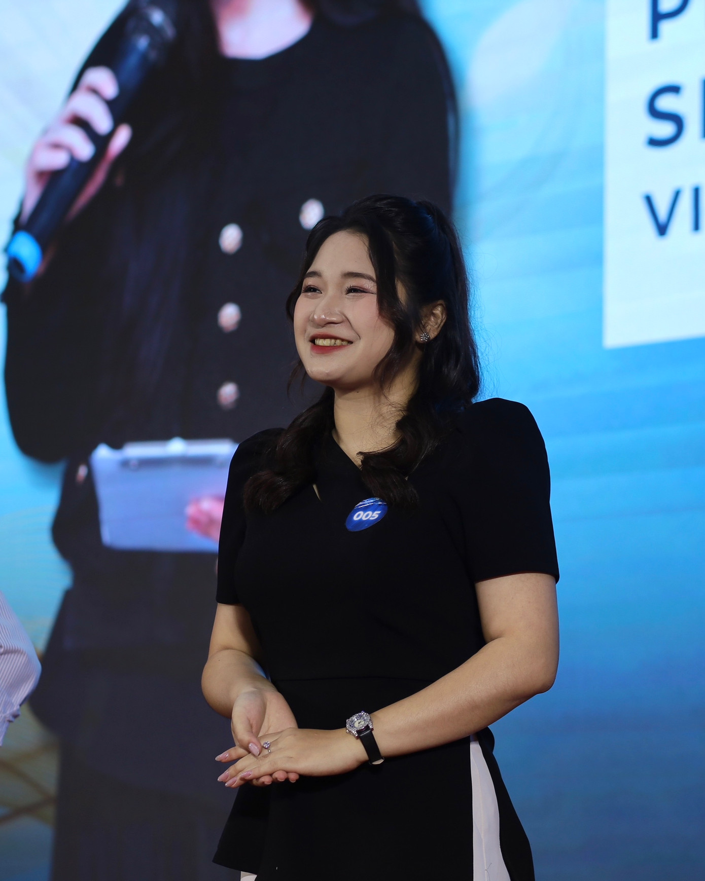 Nụ cười rạng rỡ của Thảo Vy - Quán quân Mic Vàng 2024.