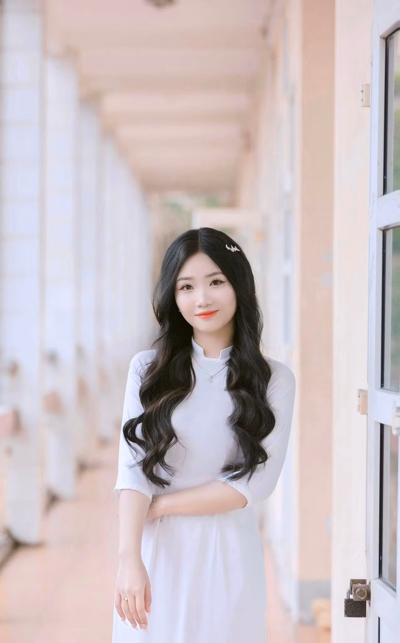 Vũ Minh Thúy là tân sinh viên ngành Quan hệ công chúng, trường Đại học Khoa học Xã hội và Nhân văn, Đại học Quốc gia Hà Nội.