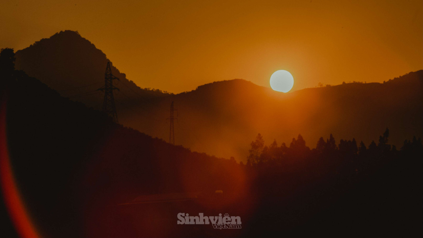 Hoàng hôn nơi rẻo cao Tây Bắc.