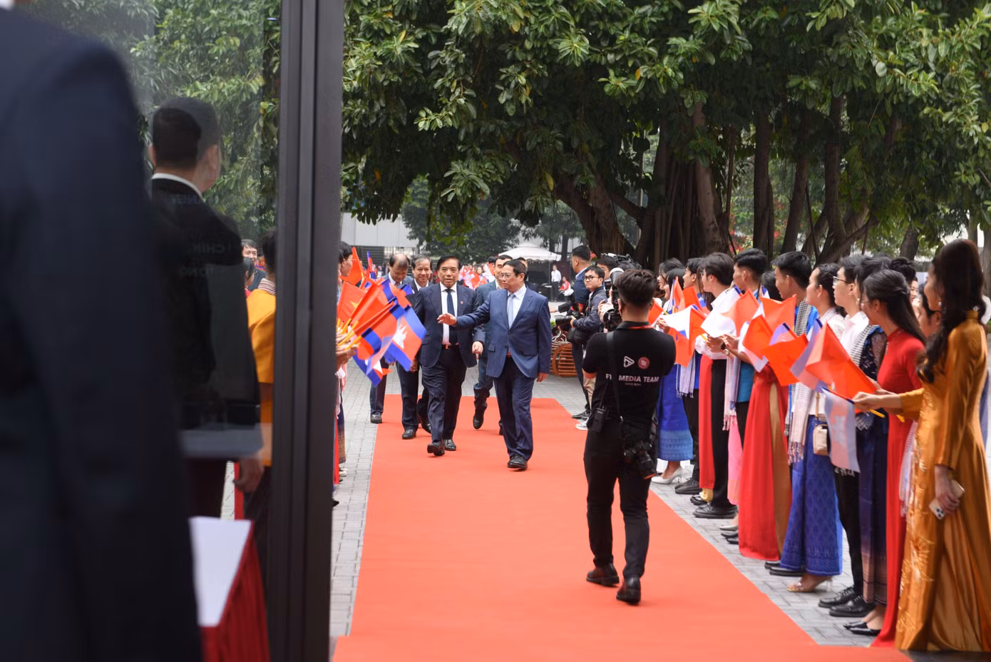 Chàng trai vinh dự được tham gia và lead team media trong ngày đón tiếp thủ tướng hai nước Việt Nam và Campuchia tới Việt Nam.