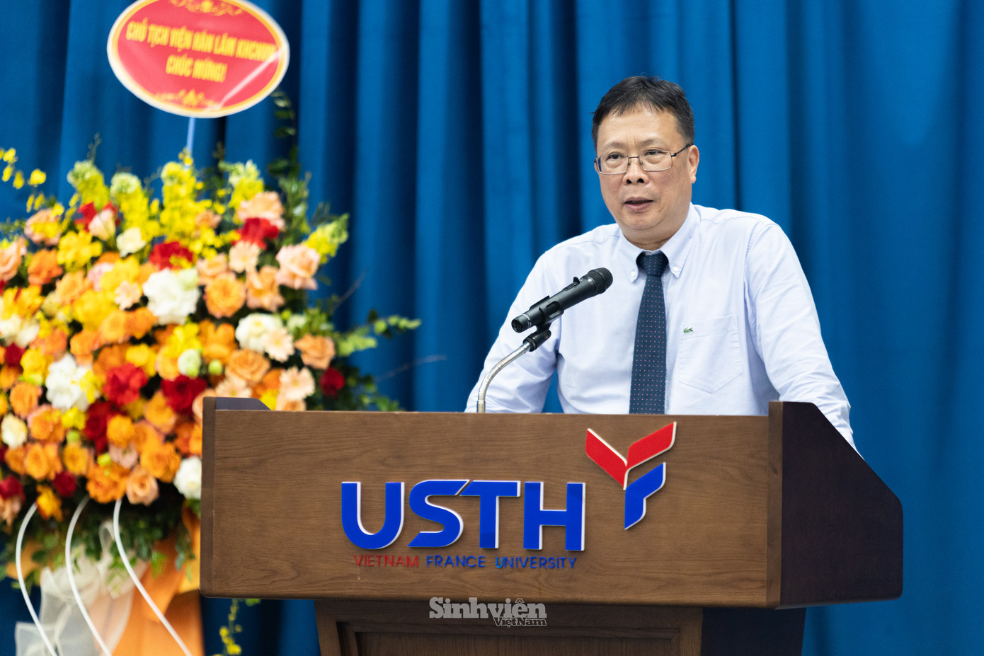 Phát biểu tại buổi lễ, GS. VS Châu Văn Minh - Chủ tịch Viện Hàn lâm Khoa học và Công nghệ Việt Nam chúc mừng và động viên các tân sinh viên tiếp nối tinh thần đam mê khoa học và phụng sự tổ quốc của các nhà khoa học tiền bối.