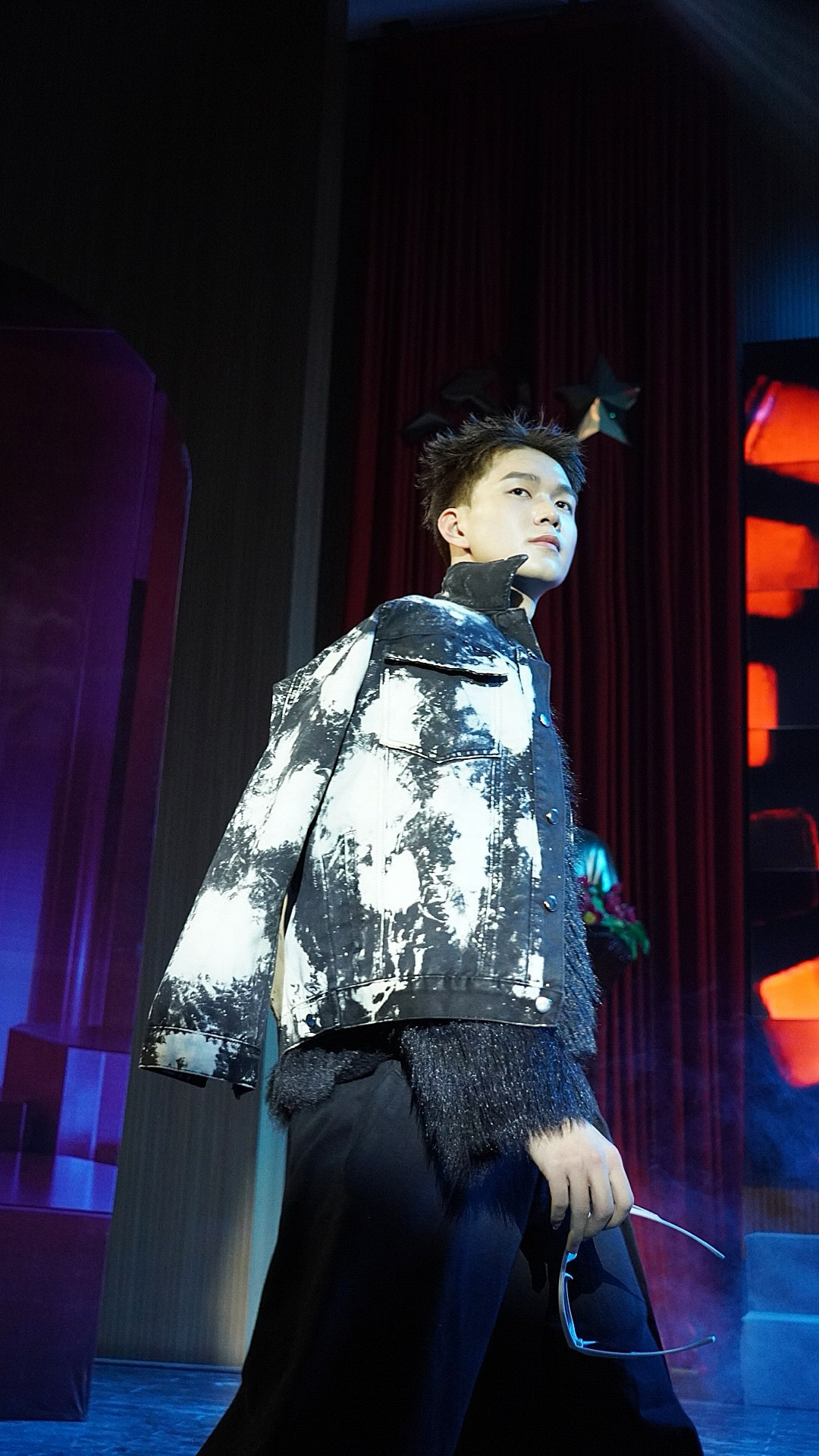 Với tinh thần không ngừng học hỏi và nỗ lực, Khánh Nam đã chứng minh rằng tuổi trẻ không có giới hạn.