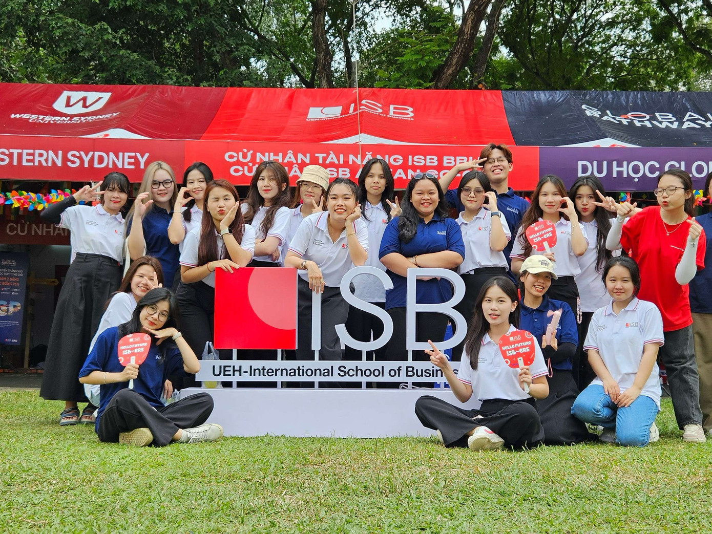 Lựa chọn theo học tại môi trường yêu thích đã mang lại nhiều bài học quý giá cho Khánh Huyền.