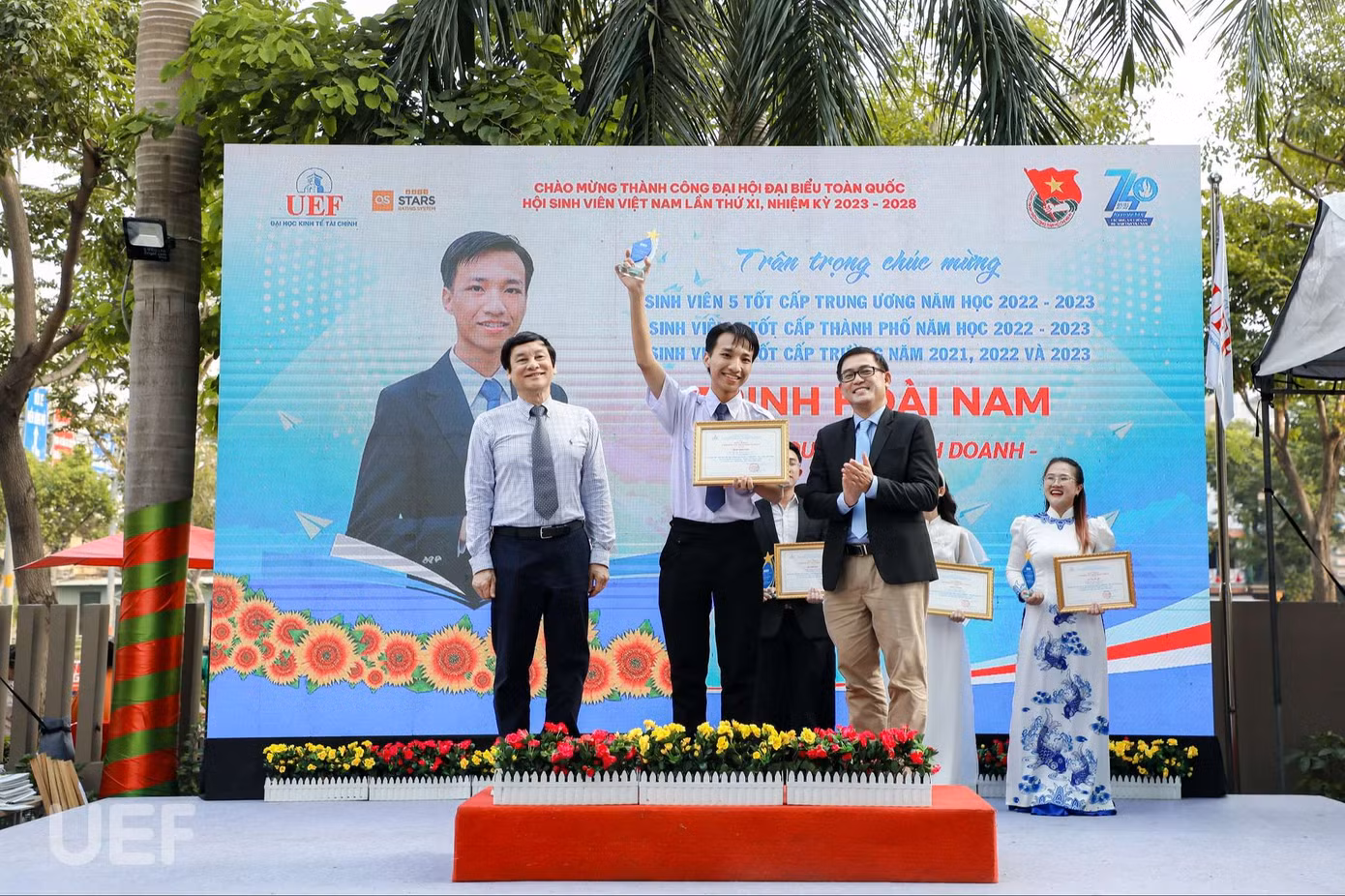 Đạt danh hiệu Sinh viên 5 tốt cấp Trung ương năm học 2022 – 2023. Đạt danh hiệu Sinh viên 5 tốt cấp Trung ương năm học 2022 – 2023.