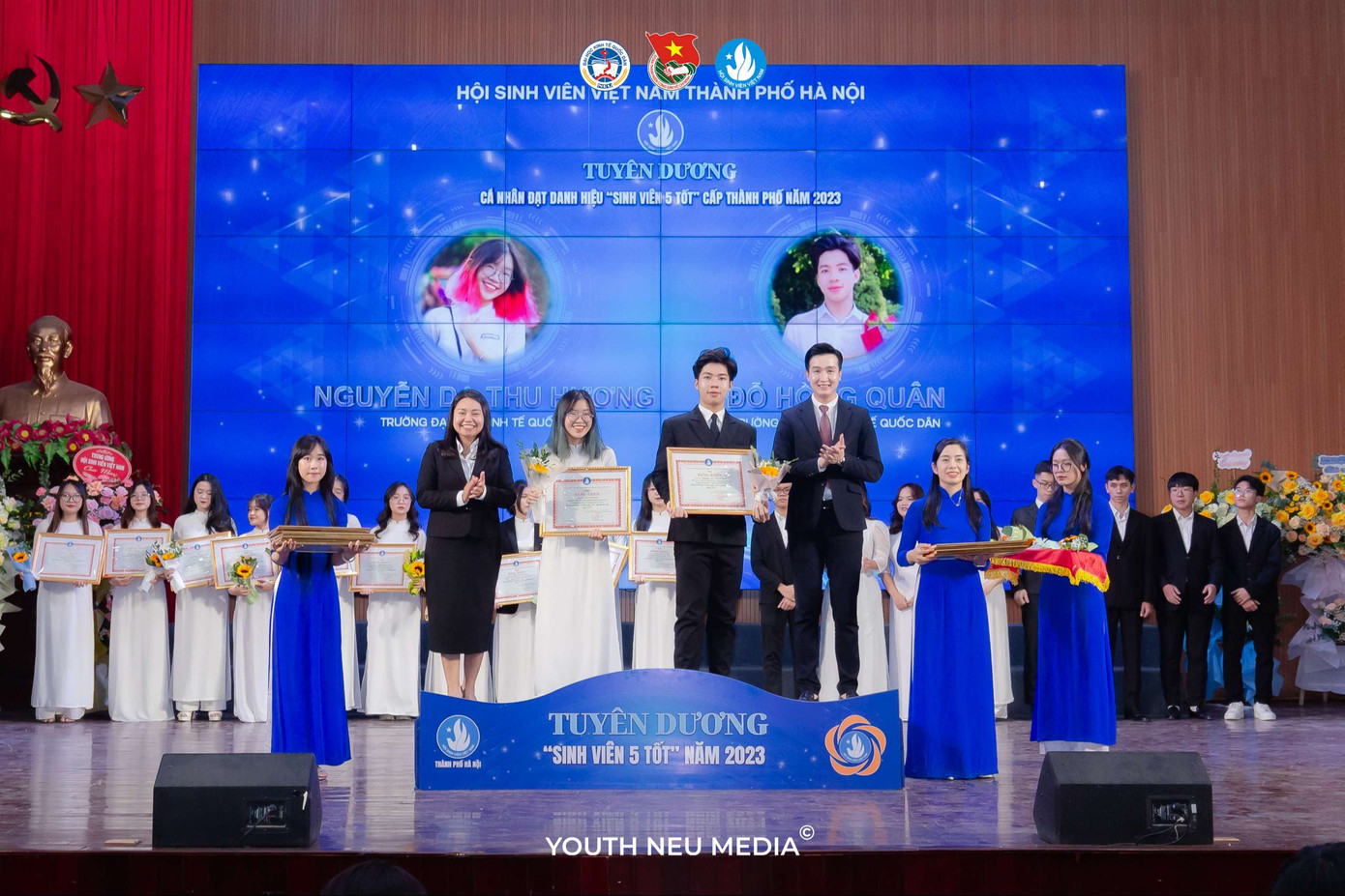 Đạt nhiều thành tích trong học tập và phong trào sinh viên.