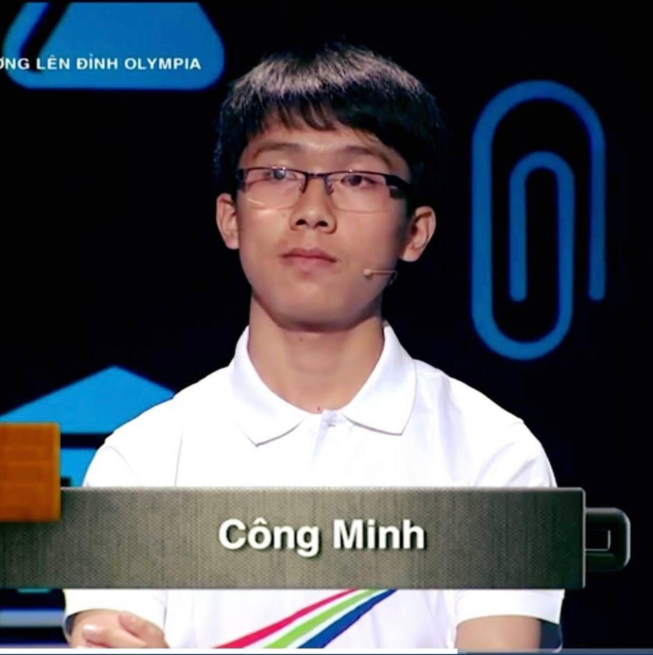 Công Minh là cựu thí sinh Đường lên đỉnh Olympia năm thứ 18 của Đài Truyền hình Việt Nam.
