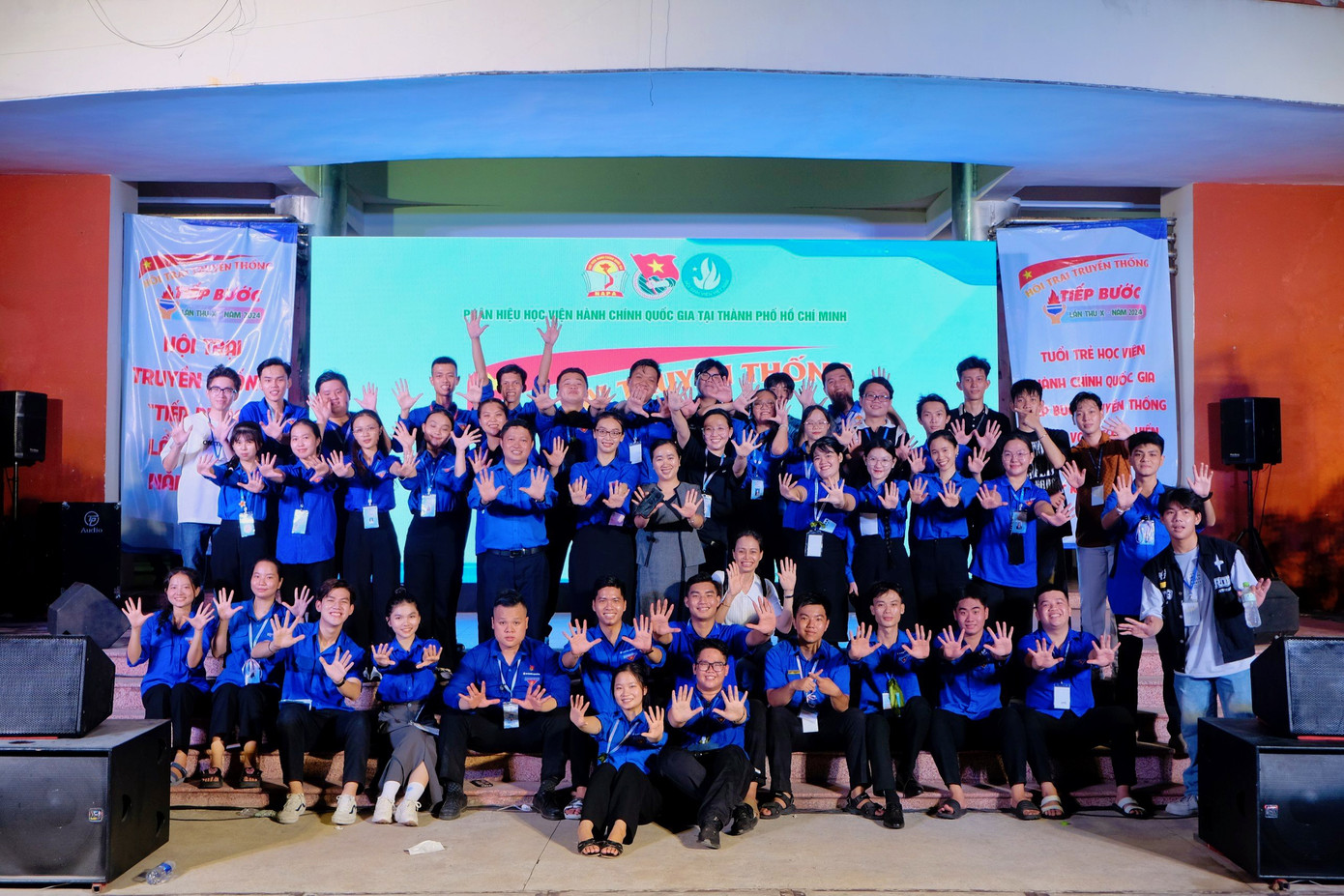 Tấn Lộc là Ban tổ chức Hội trại Tiếp bước.