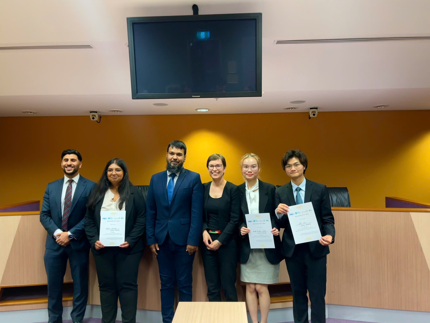 Yến Nhi từng vô địch cuộc thi ESL Intervarsity Moot Court Competition - Toà án giả định, cấp bang New South Wales, Úc năm 2023.