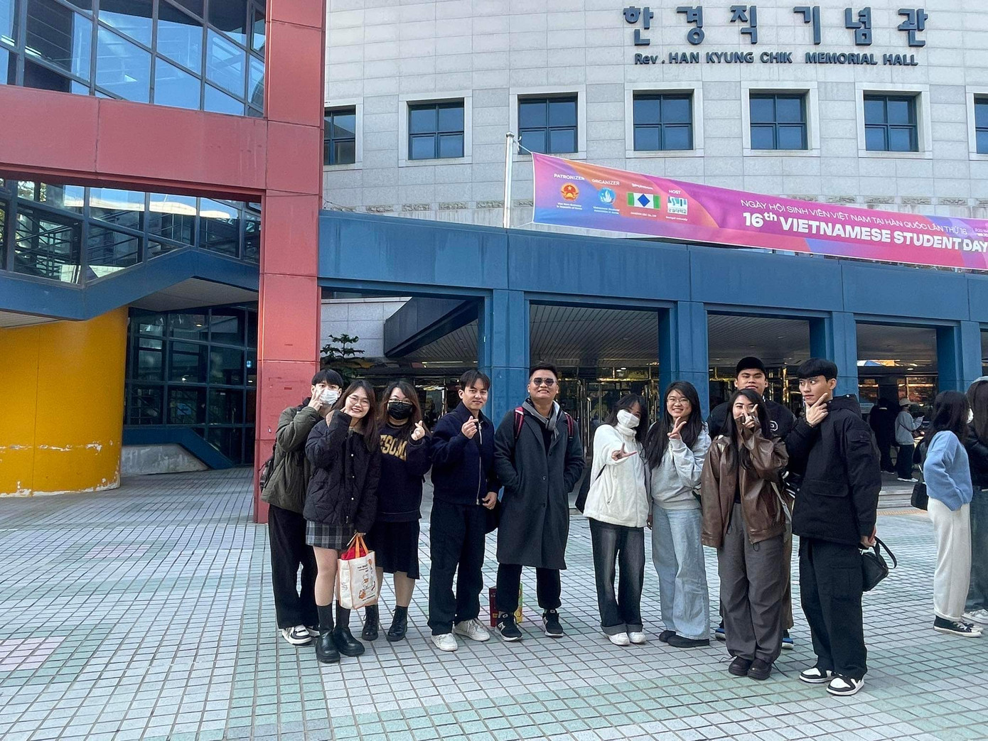 Kỳ tham gia ngày hội sinh viên Việt Nam tại Hàn Quốc.