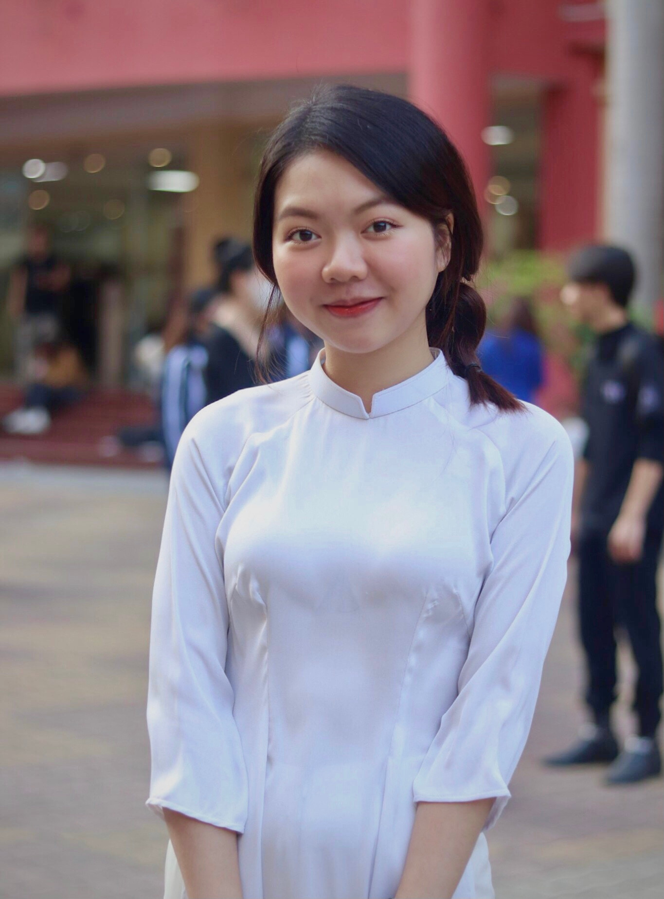 Thảo Nhung luôn mong muốn những nét đẹp văn hóa trong dịp Tết cổ truyền vẫn sẽ được các bạn trẻ gìn giữ và phát triển. Thảo Nhung luôn mong muốn những nét đẹp văn hóa trong dịp Tết cổ truyền vẫn sẽ được các bạn trẻ gìn giữ và phát triển.