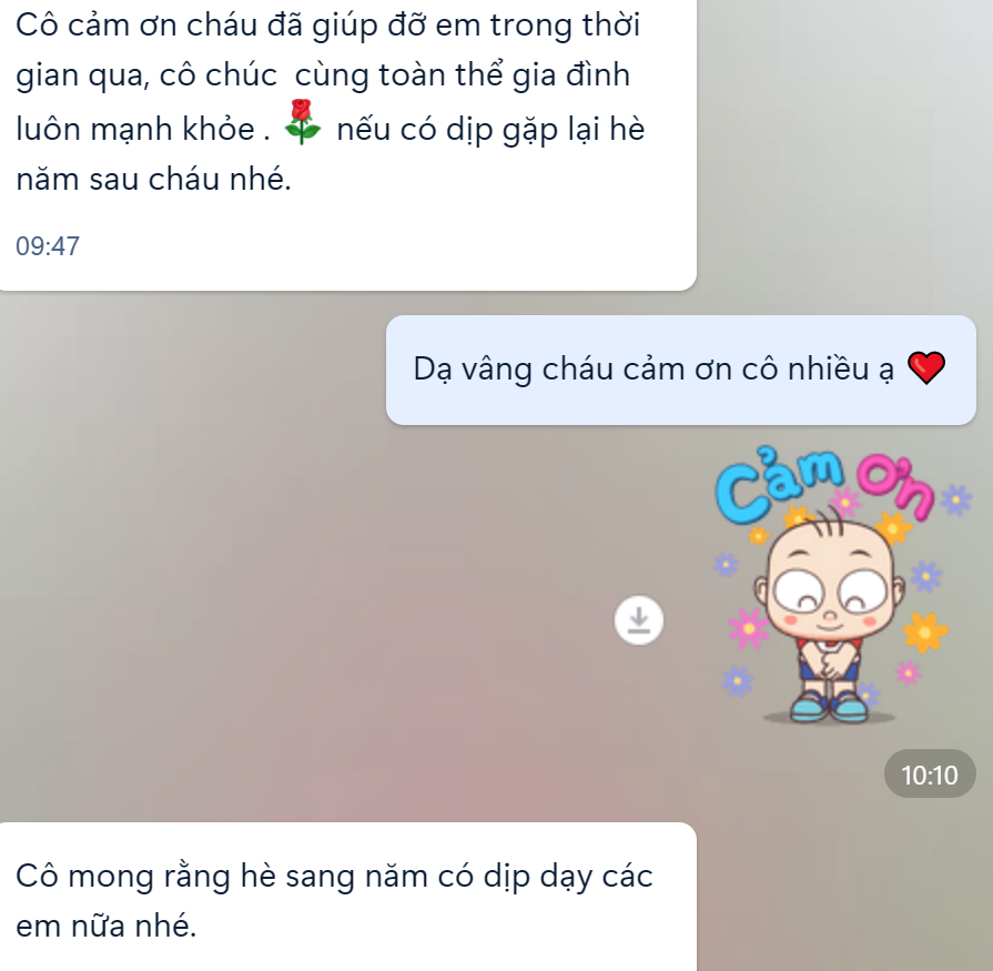 Những lời cảm ơn từ các mẹ tại làng trẻ SOS là động lực để Mai tiếp tục hành trình gieo con chữ.