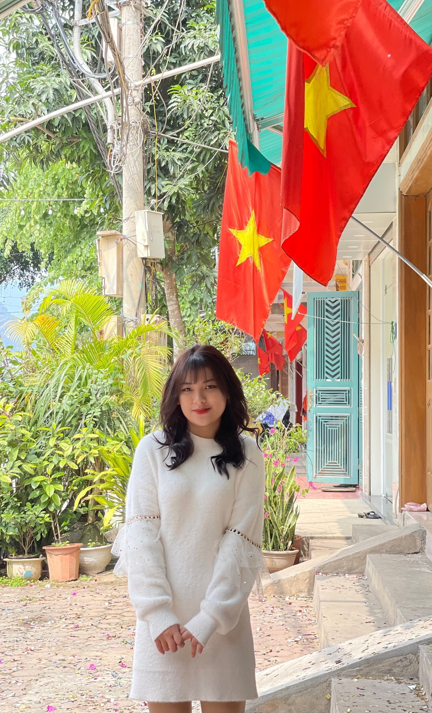 Lan Hương chọn “bỏ phố về quê”, ngủ bù sau chuỗi ngày dài học tập và làm việc căng thẳng.