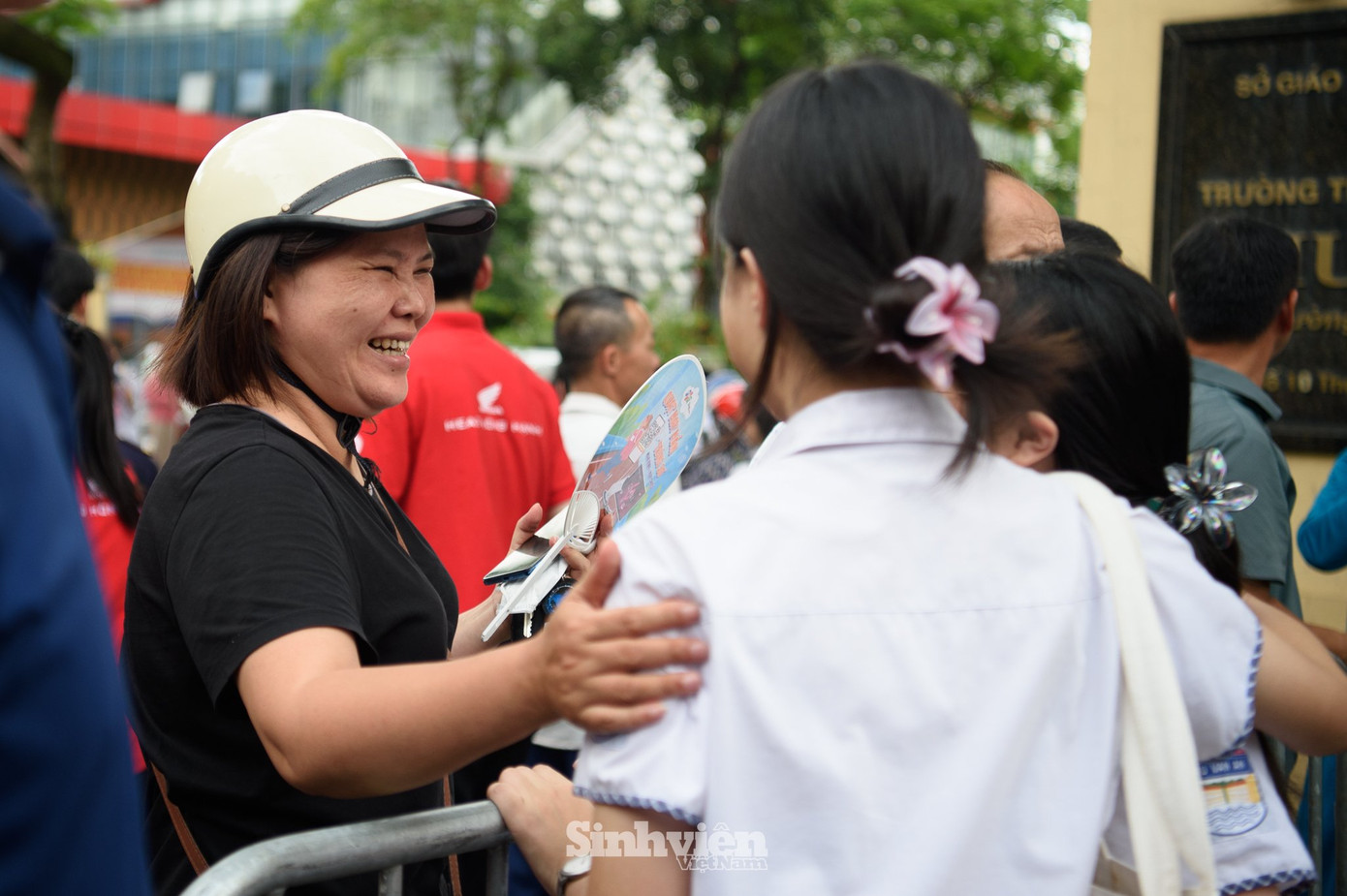 Ngày Gia đình Việt Nam năm nay thật đặc biệt với các thí sinh và phụ huynh.