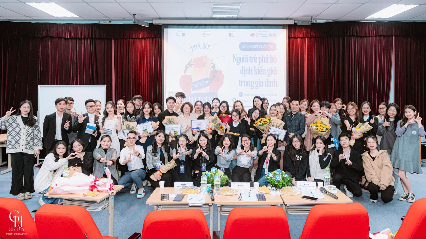 Chung kết cuộc thi “Người trẻ phá bỏ định kiến giới trong gia đình”.