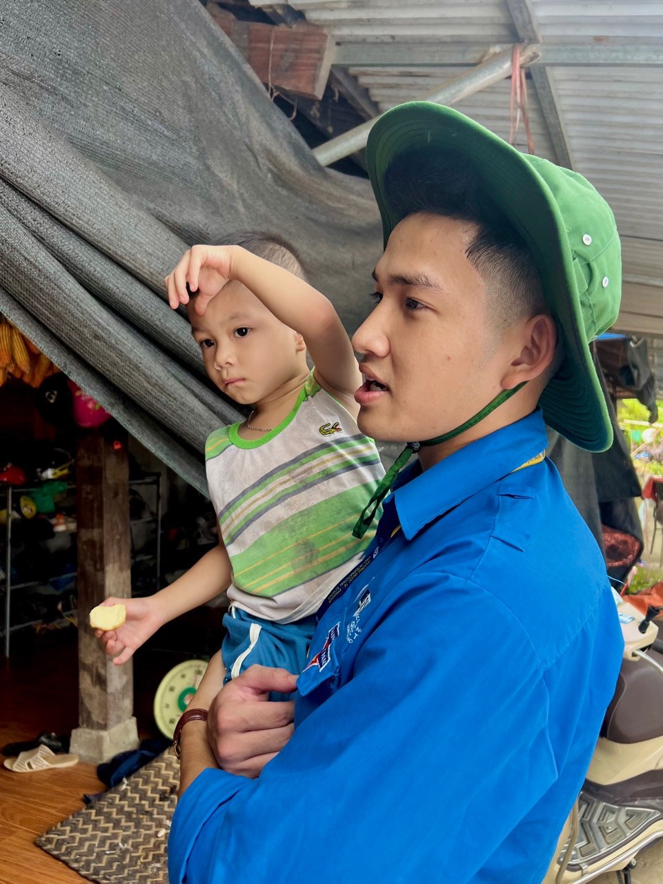 Lê Hoàng được ghi nhận là một cán bộ đoàn viên gương mẫu và ưu tú, luôn dẫn đầu trong các hoạt động phong trào, lan tỏa tinh thần trách nhiệm và nhiệt huyết trong công tác Đoàn và phong trào thanh niên. Lê Hoàng được ghi nhận là một cán bộ đoàn viên gương mẫu và ưu tú, luôn dẫn đầu trong các hoạt động phong trào, lan tỏa tinh thần trách nhiệm và nhiệt huyết trong công tác Đoàn và phong trào thanh niên.