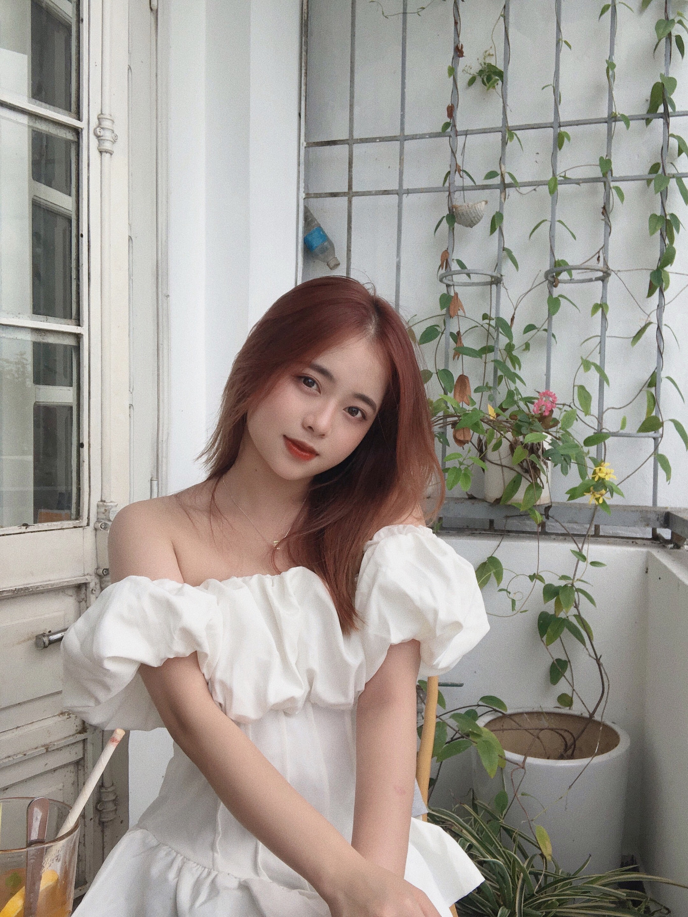 Với Như Quỳnh, khi sống tích cực và trao đi yêu thương mình sẽ nhận lại được những yêu thương trọn vẹn. Với Như Quỳnh, khi sống tích cực và trao đi yêu thương mình sẽ nhận lại được những yêu thương trọn vẹn.