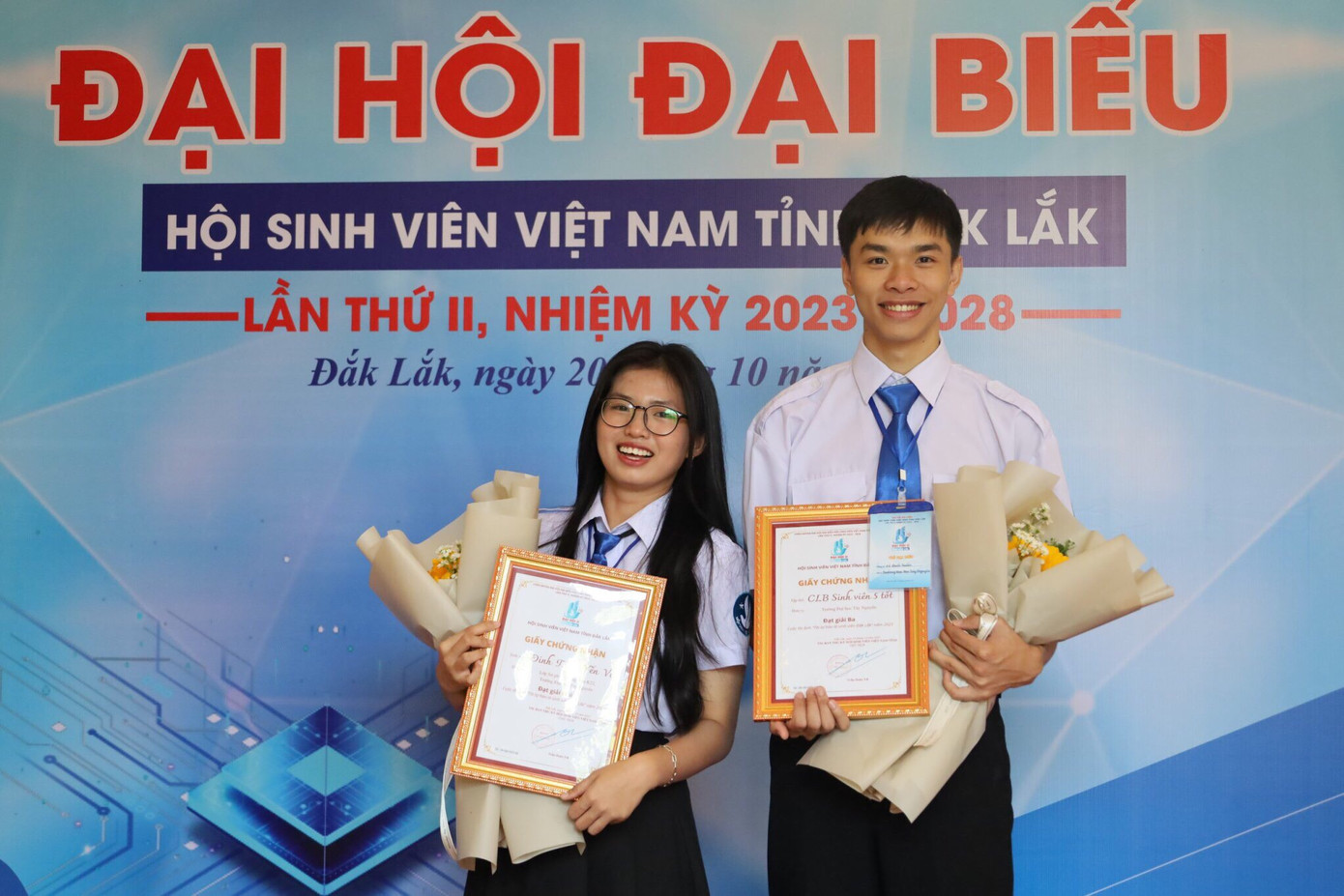 Quốc Tuấn là Ủy viên Ban Chủ nhiệm Câu lạc bộ Sinh viên 5 tốt Trường Đại học Tây Nguyên.