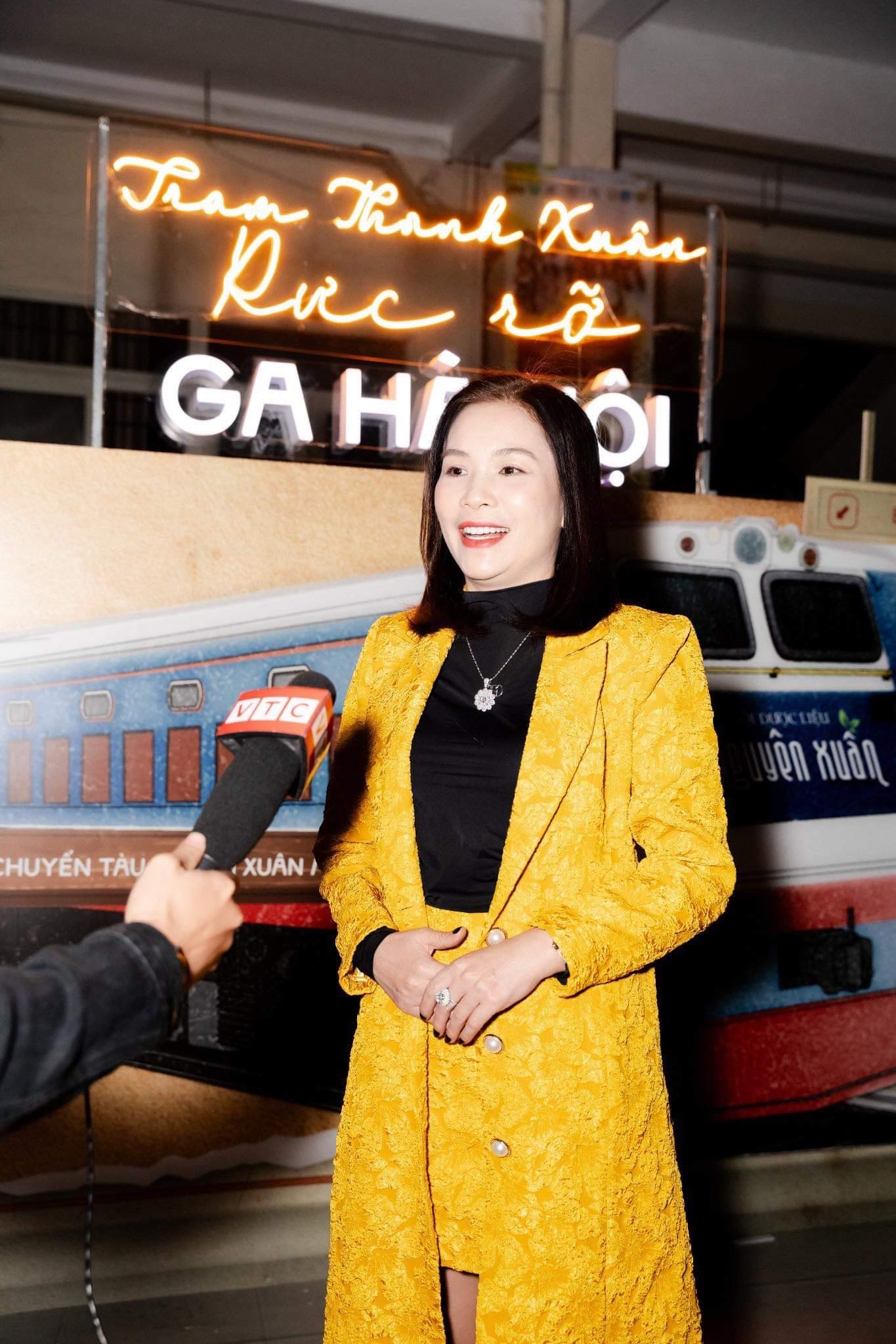 Đại sứ hình ảnh dự án cộng đồng "Thanh xuân rực rỡ” - Hoa hậu nhân ái Lê Thị Thu.