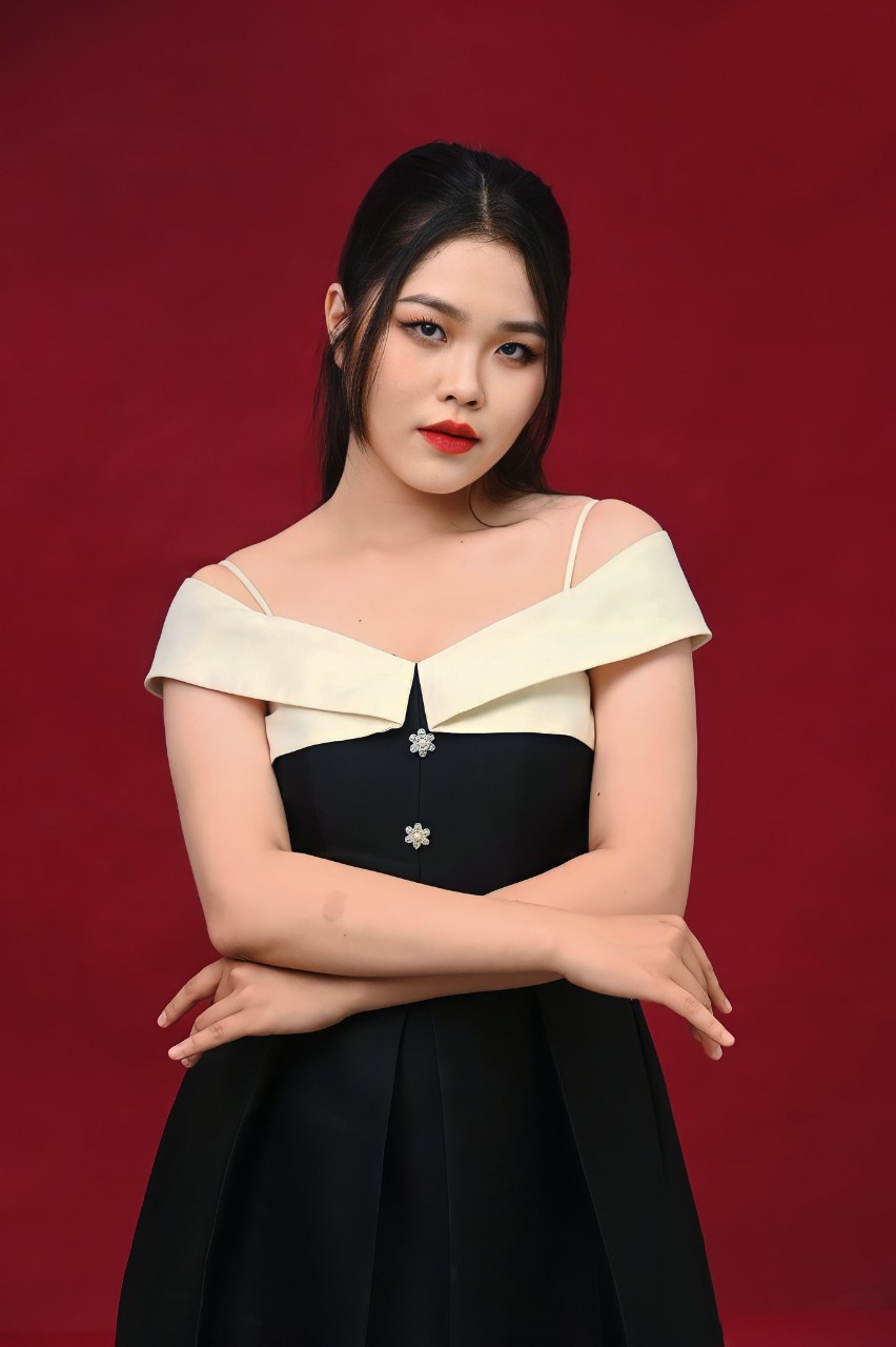 Dương Thị Quỳnh Giang (sinh năm 2003) đang là sinh viên năm thứ ba trường Đại học Kiến trúc Hà Nội.