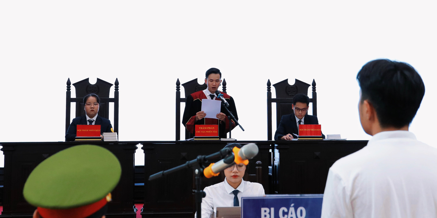 Phiên tòa giả định.