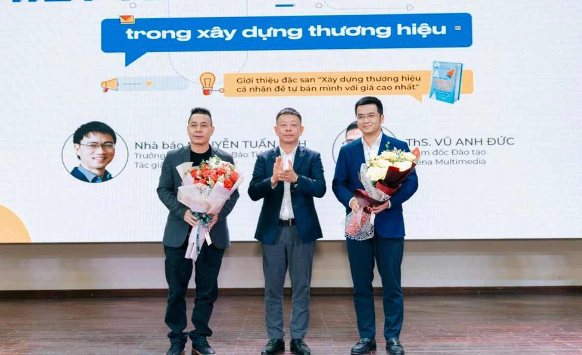 Chương trình đầu tiên được tổ chức vào ngày 28/3/2023 tại trường Đại học Kinh tế Quốc dân, đồng chí Phùng Công Sưởng – Phó Tổng Biên tập đến dự phát biểu khai mạc chuỗi chương trình. Chương trình đầu tiên được tổ chức vào ngày 28/3/2023 tại trường Đại học Kinh tế Quốc dân, đồng chí Phùng Công Sưởng – Phó Tổng Biên tập đến dự phát biểu khai mạc chuỗi chương trình.