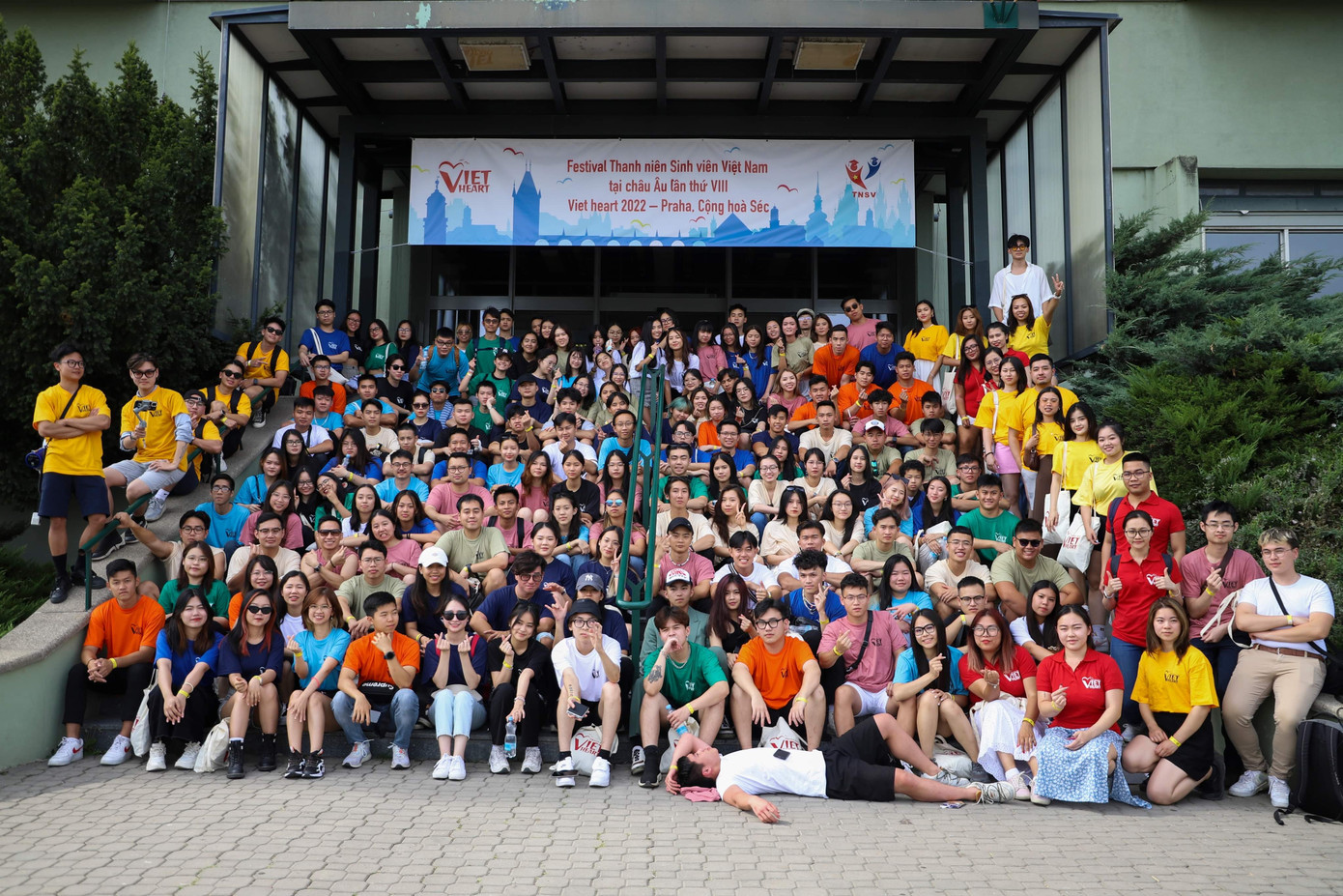 Dũng tham gia Trại hè thanh niên sinh viên Việt Nam tại châu Âu năm 2022 tổ chức ở CH Séc. Dũng tham gia Trại hè thanh niên sinh viên Việt Nam tại châu Âu năm 2022 tổ chức ở CH Séc.