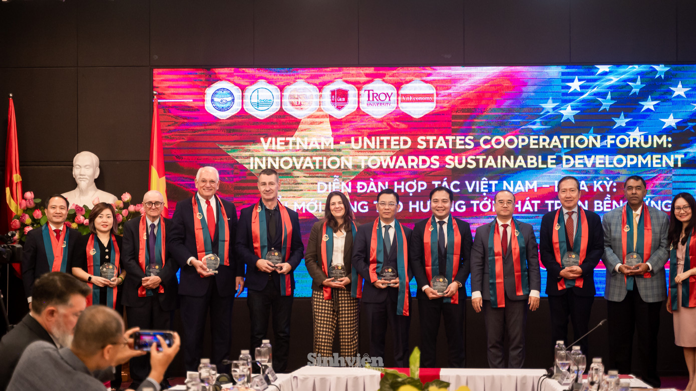 Diễn đàn có sự góp mặt của các nhà lãnh đạo, chuyên gia và đại diện doanh nghiệp từ cả hai nước.