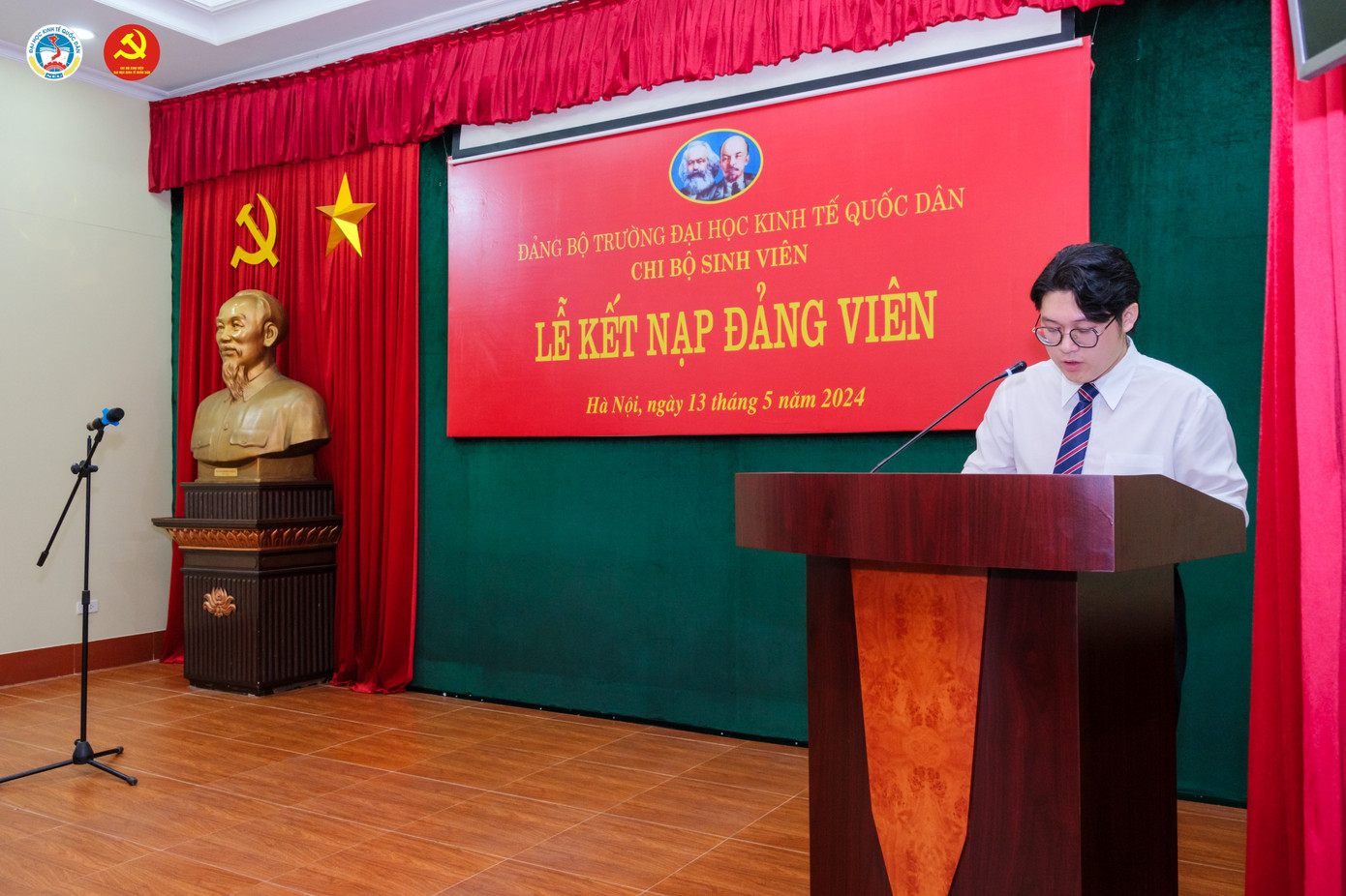 Phát biểu giao nhiệm vụ cho các tân Đảng viên trong lễ kết nạp Đảng viên.