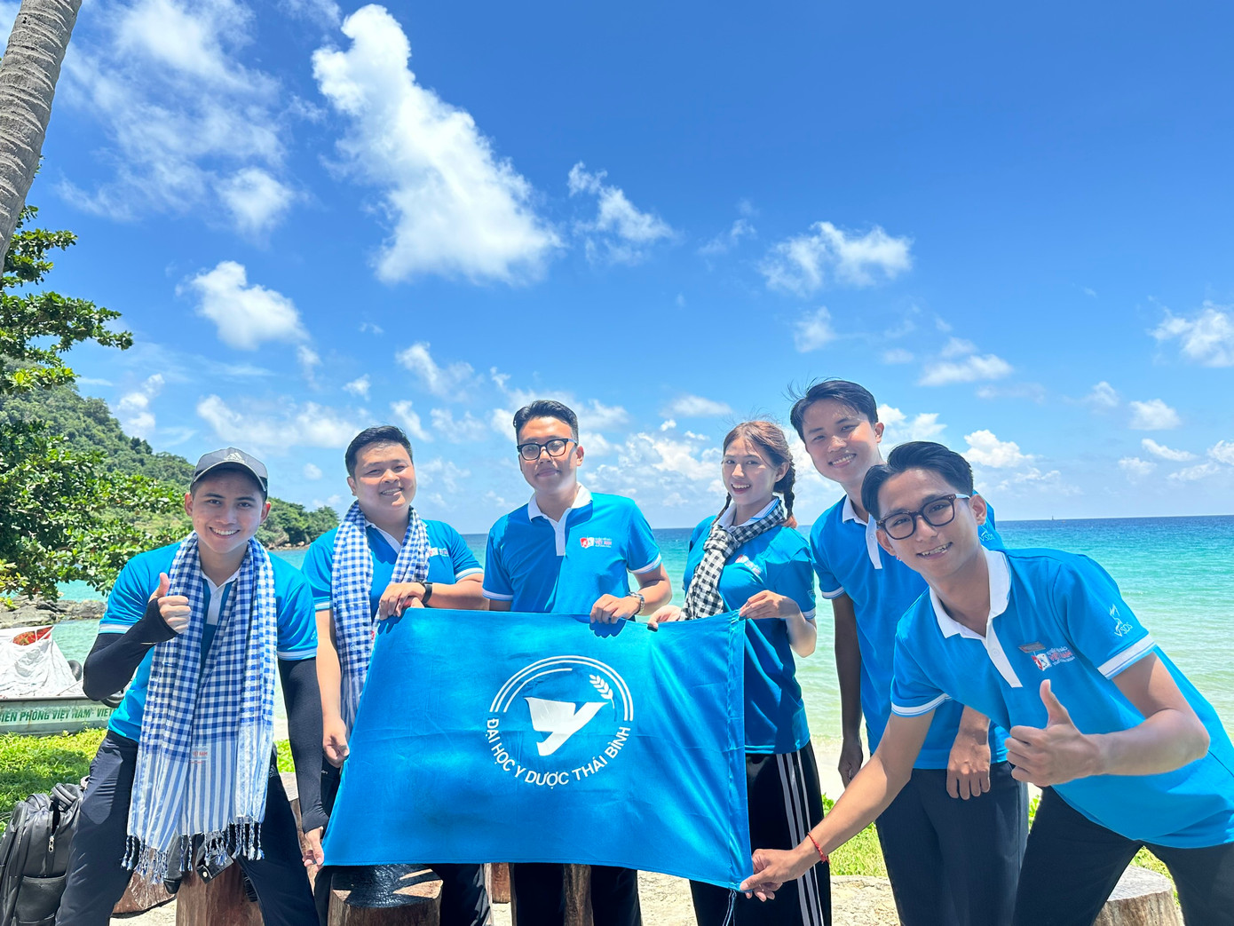 Thủ lĩnh sinh viên các trường kết nối. Thủ lĩnh sinh viên các trường kết nối.