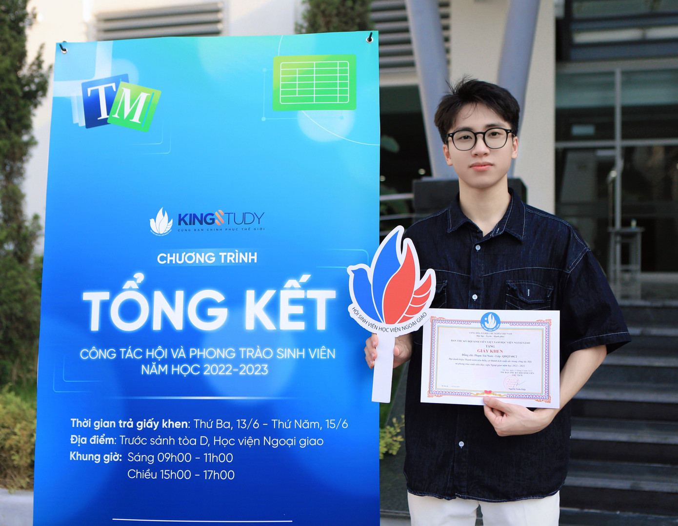 Tài Nam đạt danh hiệu “Thanh niên tiêu biểu, có thành tích xuất sắc trong công tác Hội và phong trào sinh viên Học viện Ngoại giao năm học 2022-2023. Tài Nam đạt danh hiệu “Thanh niên tiêu biểu, có thành tích xuất sắc trong công tác Hội và phong trào sinh viên Học viện Ngoại giao năm học 2022-2023.