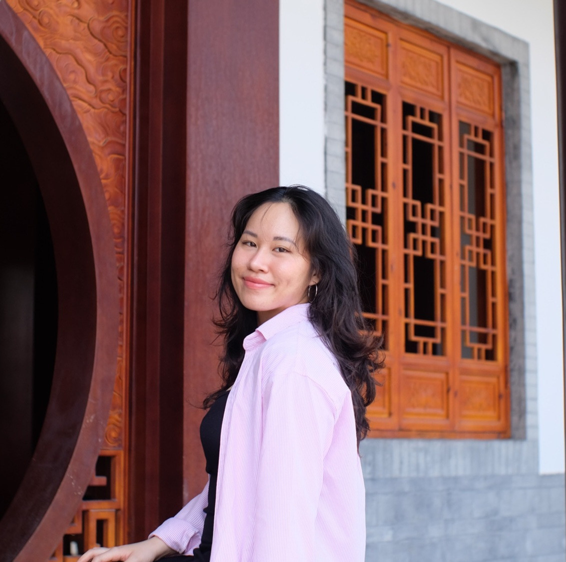 Huyền Minh - nữ sinh đam mê khám phá và trải nghiệm để mở rộng kiến thức. Huyền Minh - nữ sinh đam mê khám phá và trải nghiệm để mở rộng kiến thức.