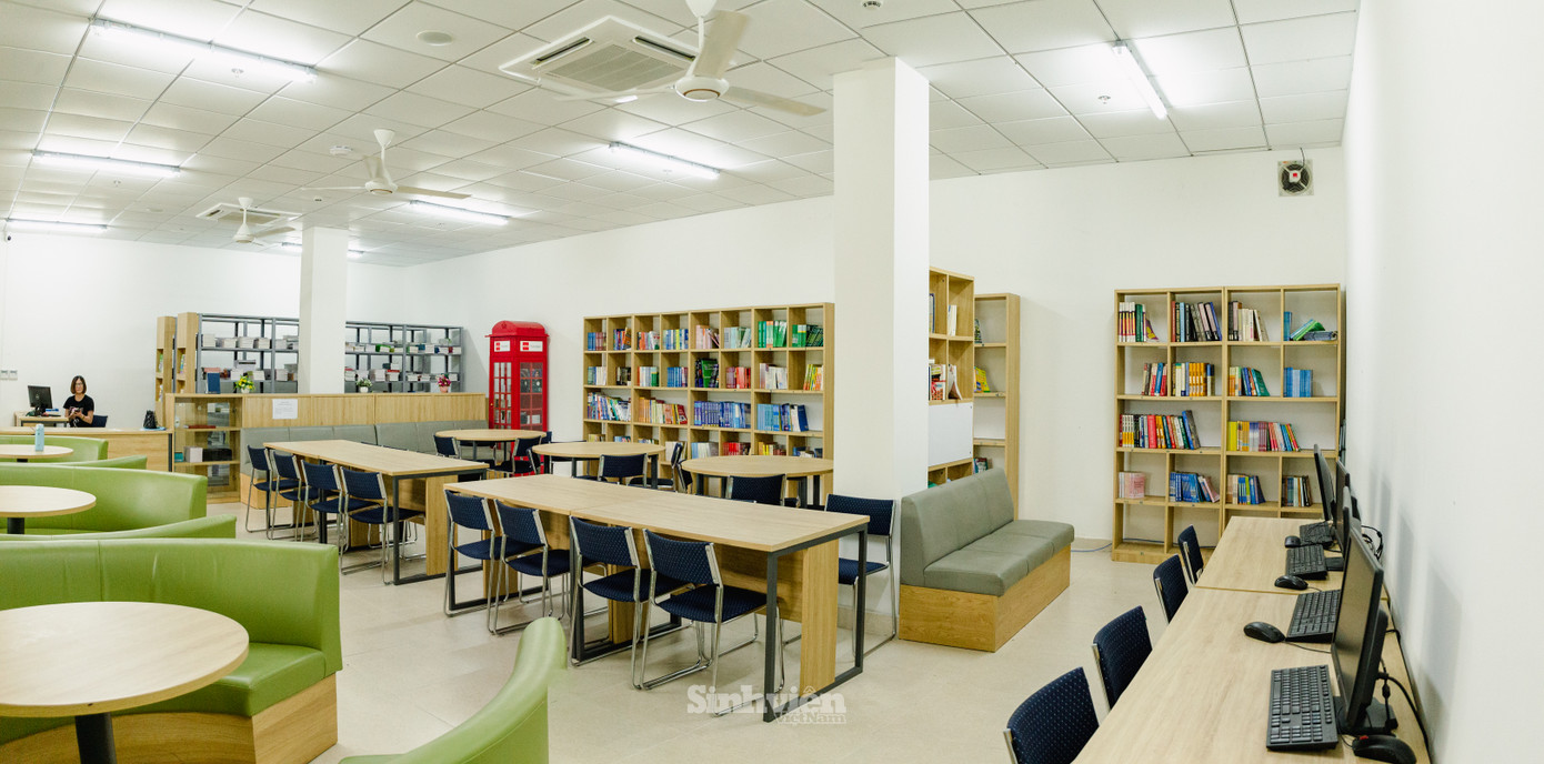 Góc thư viện tại cơ sở mới. Góc thư viện tại cơ sở mới.