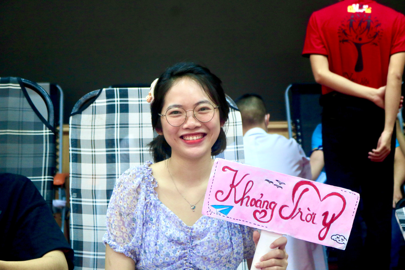 Tích cực tham gia các hoạt động tình nguyện vì cộng đồng, xã hội. Tích cực tham gia các hoạt động tình nguyện vì cộng đồng, xã hội.