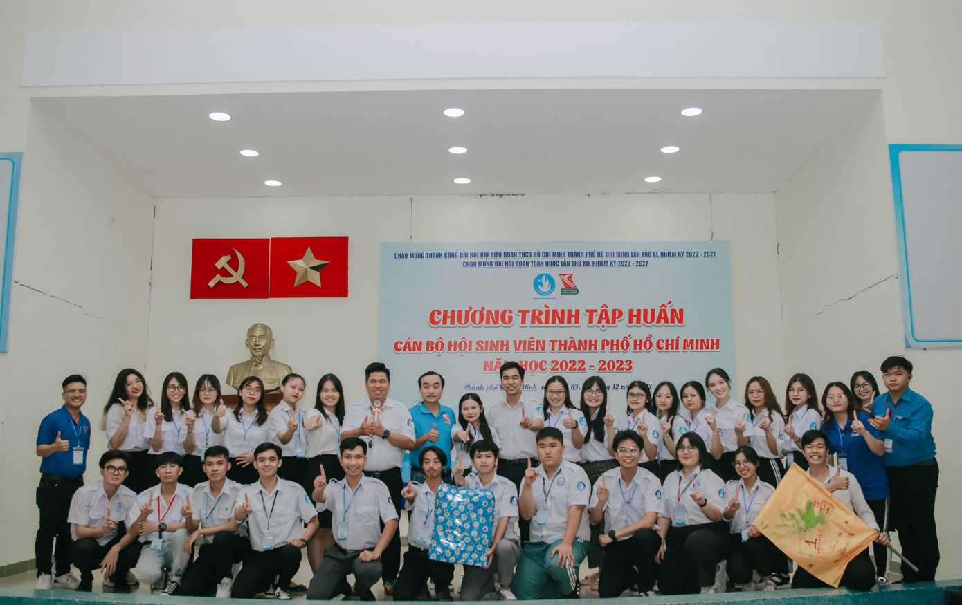 Tham gia tập huấn Cán bộ Hội sinh viên TPHCM.