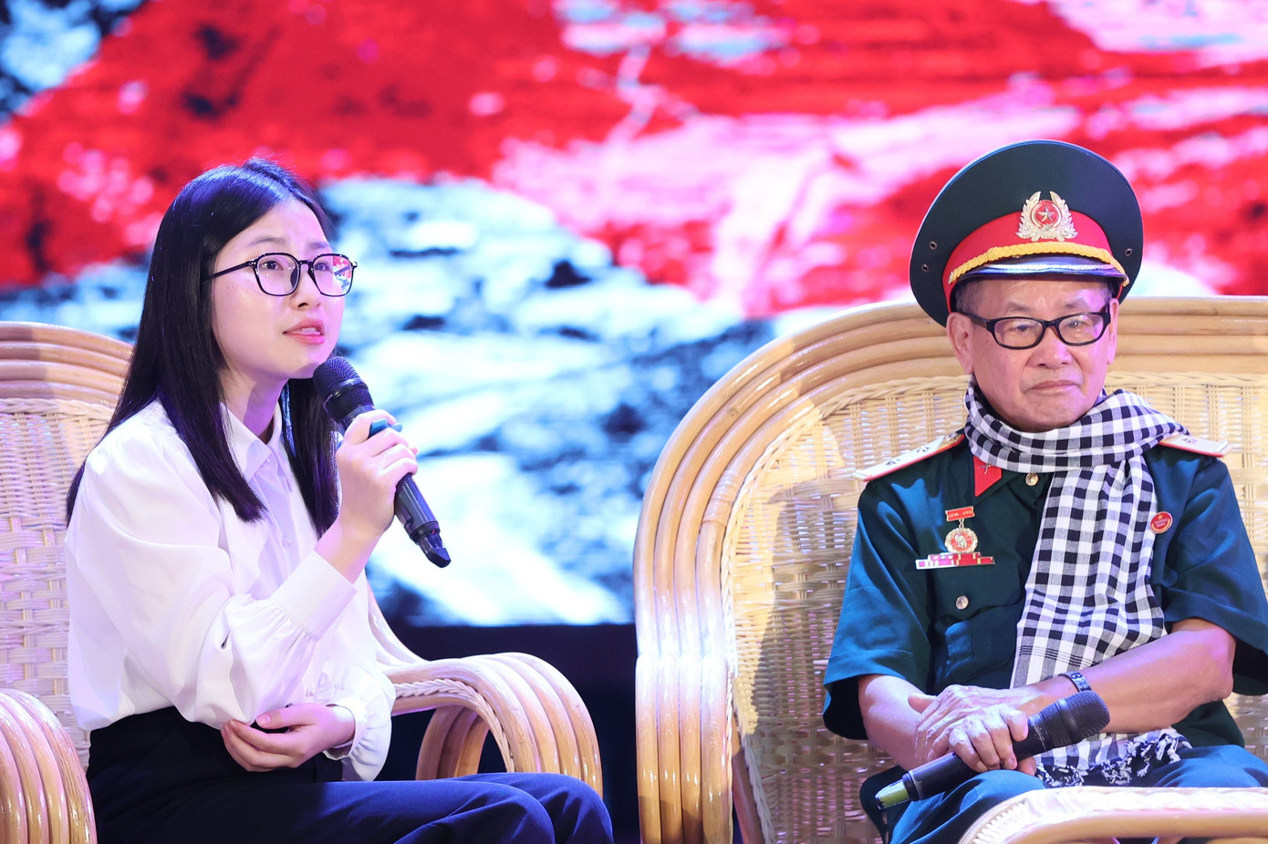 Thu Trang ưu tiên tham gia các khóa học kiến thức, workshop và sự kiện ngoại khóa.